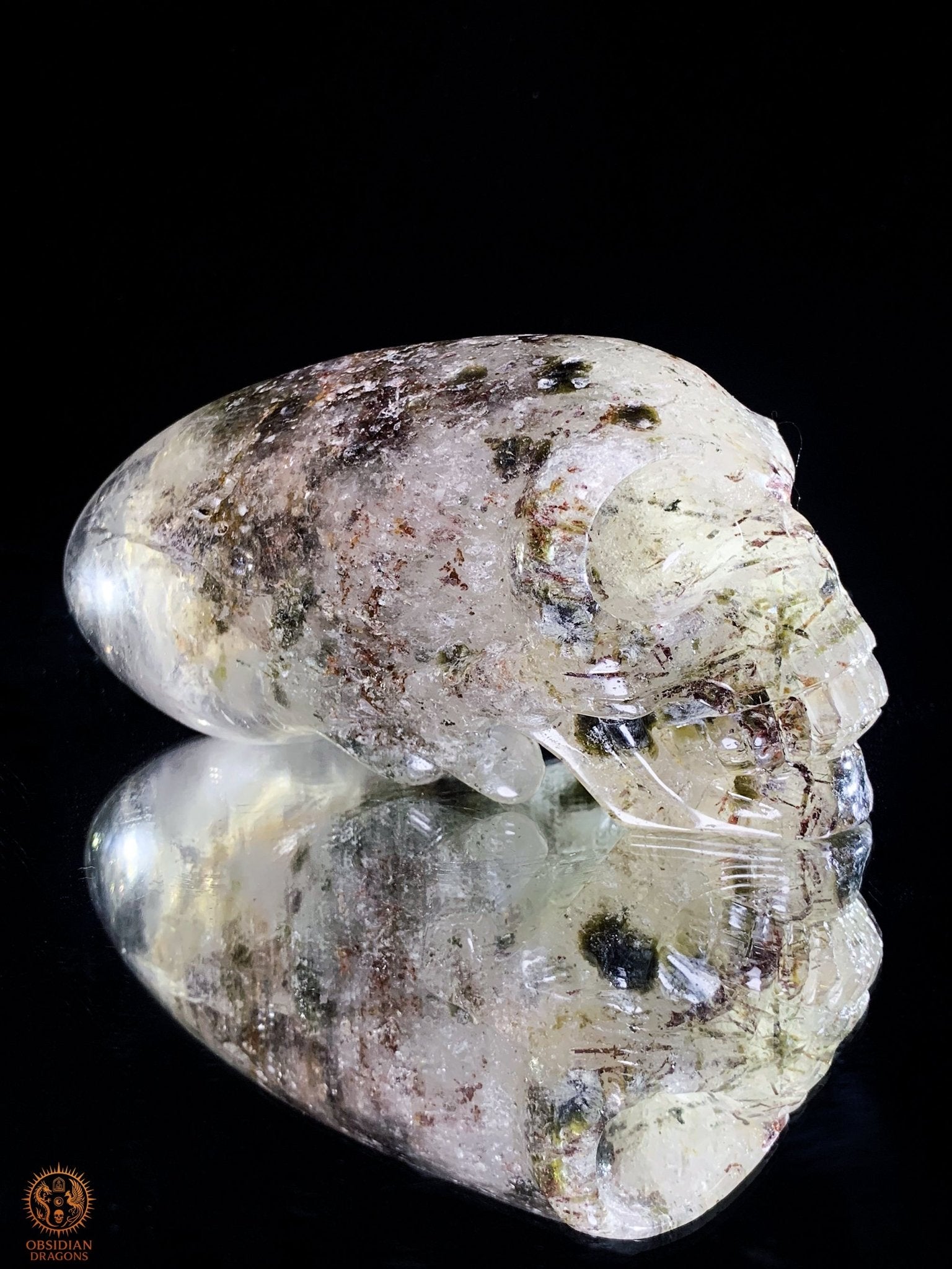 Crâne de Cristal Alien en Quartz Lodolite – Piliers Cosmiques | obsidian dragons