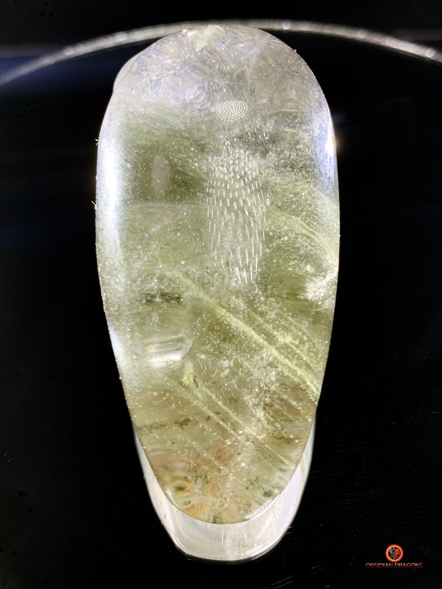 Crâne de cristal allongé - Quartz chlorite - Énergie | obsidian dragons