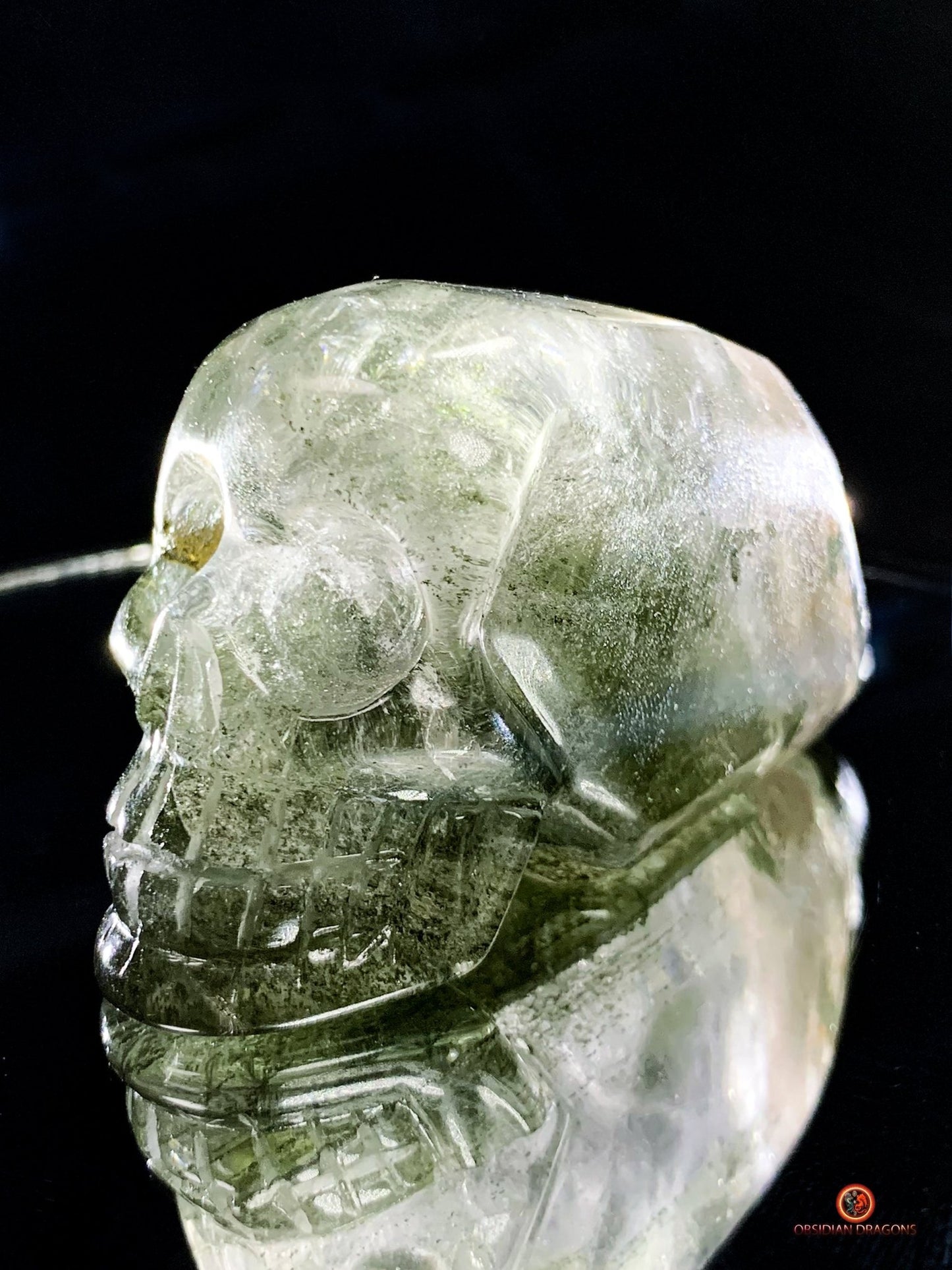 Crâne de cristal allongé - Quartz chlorite - Protection | obsidian dragons