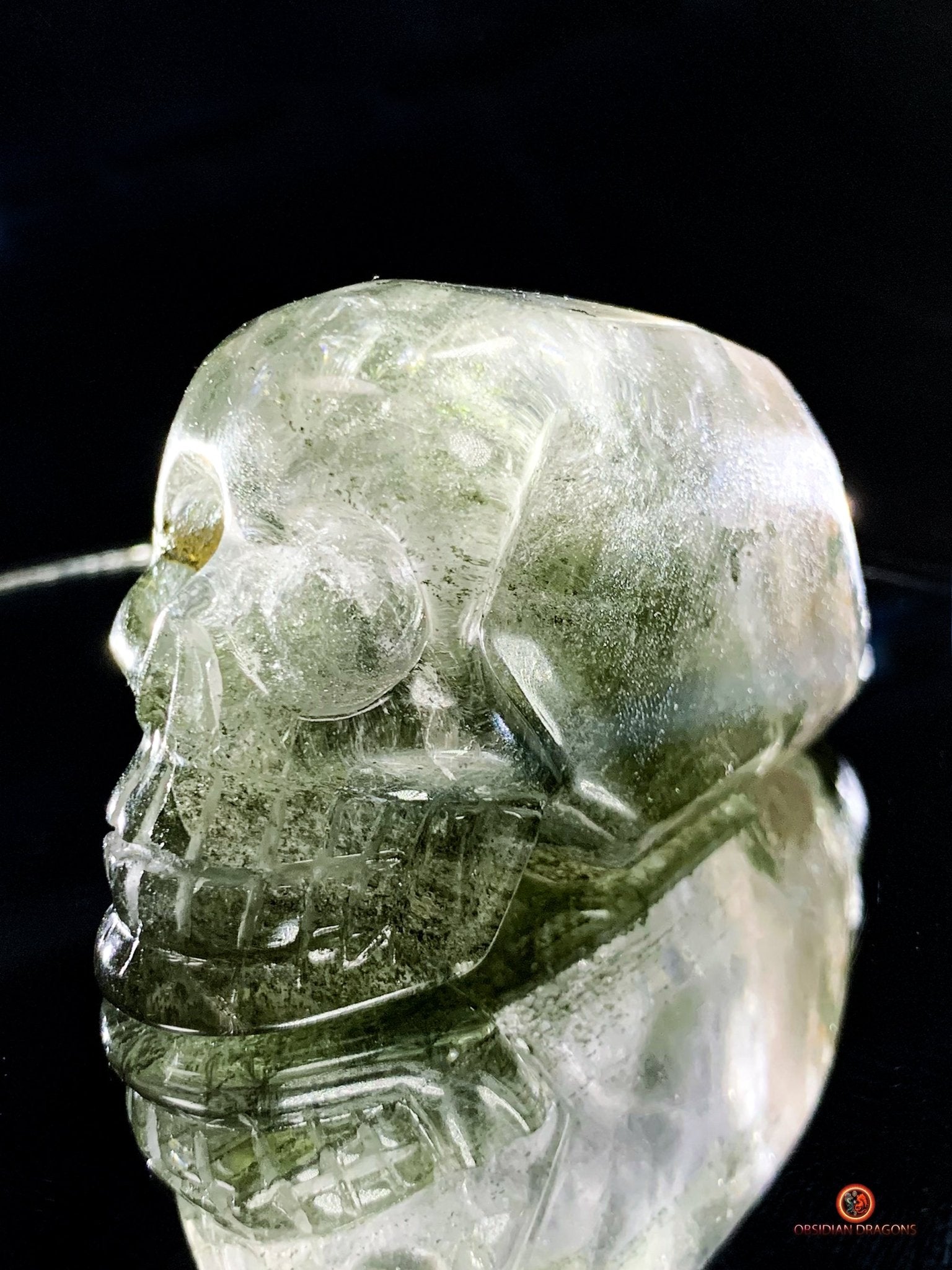 Crâne de cristal allongé - Quartz chlorite - Protection | obsidian dragons