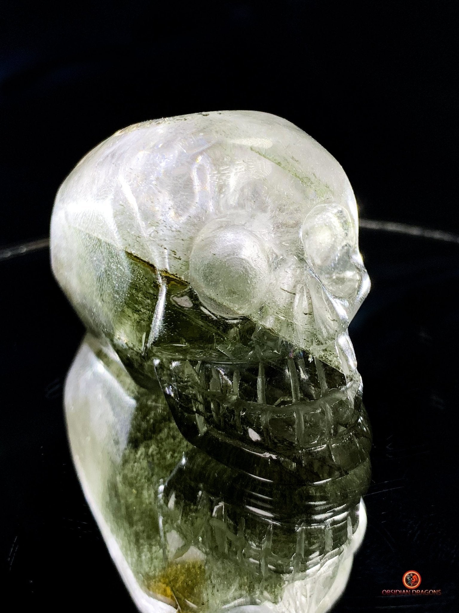 Crâne de cristal allongé - Quartz chlorite - Protection | obsidian dragons