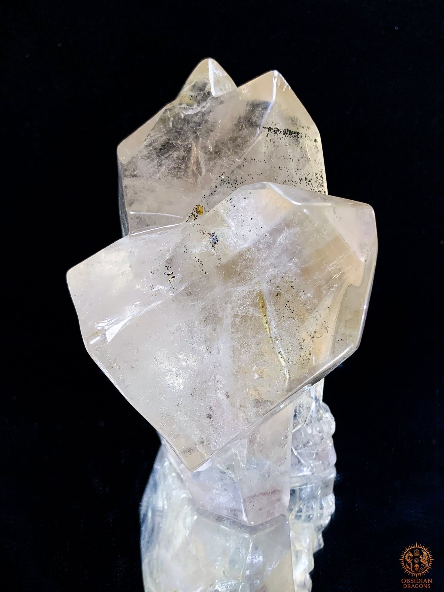 Crâne de Cristal - Quartz naturel Sculpté et Volumes Bruts | obsidian dragons