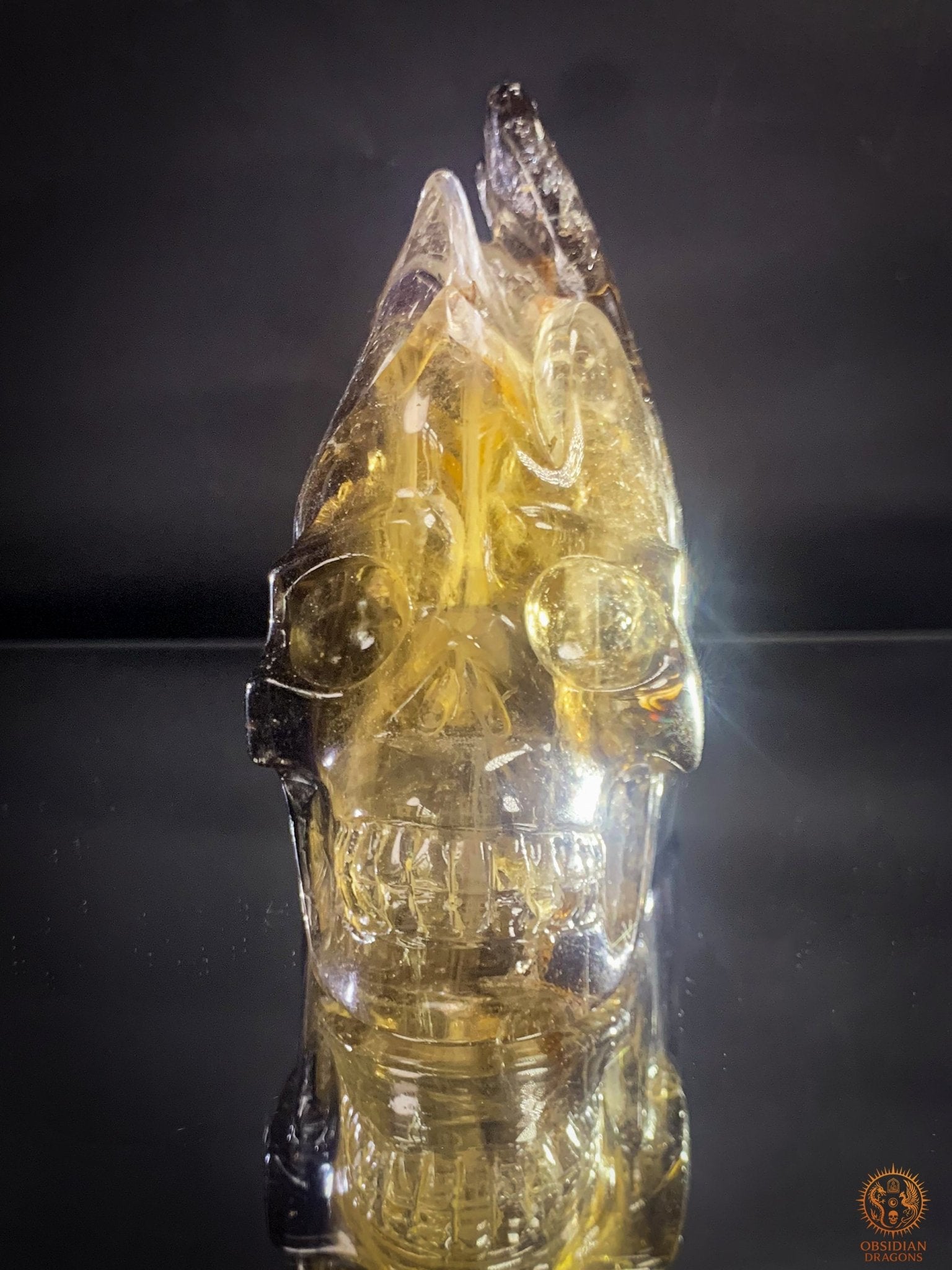 Crâne de Cristal allongé en Quartz Fumé - Crâne enflammé | obsidian dragons