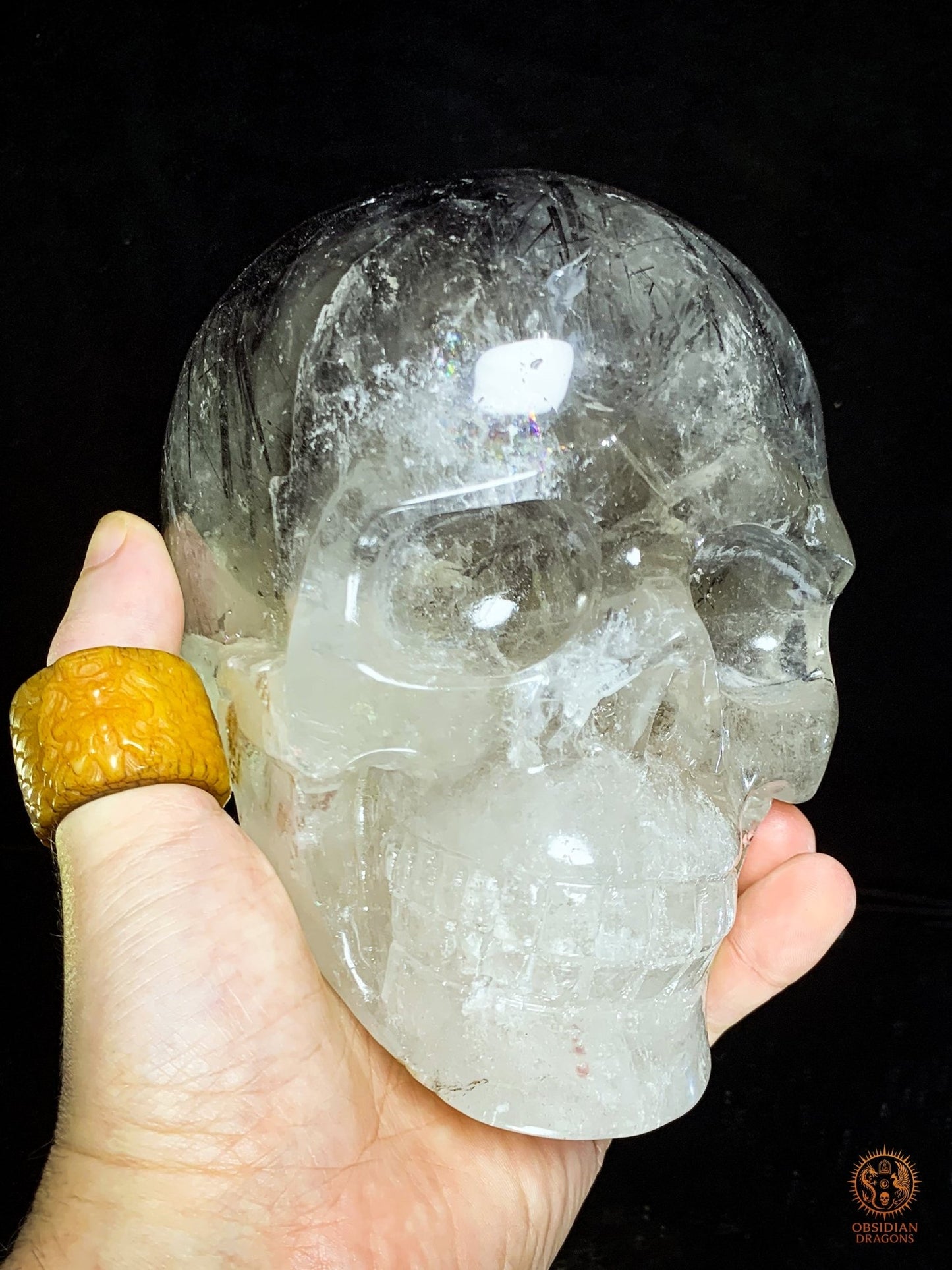 Crâne de Cristal - cristal de roche à Tourmaline Noire – Rare | obsidian dragons