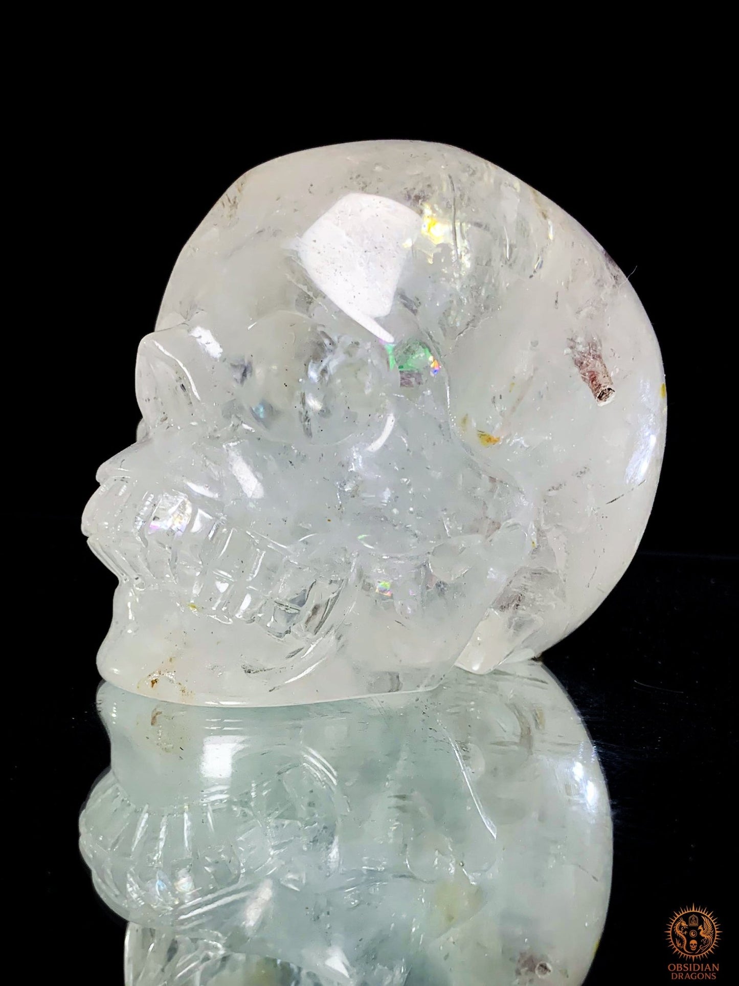 Crâne de Cristal en Cristal de Roche à inclusions de tourmaline | obsidian dragons
