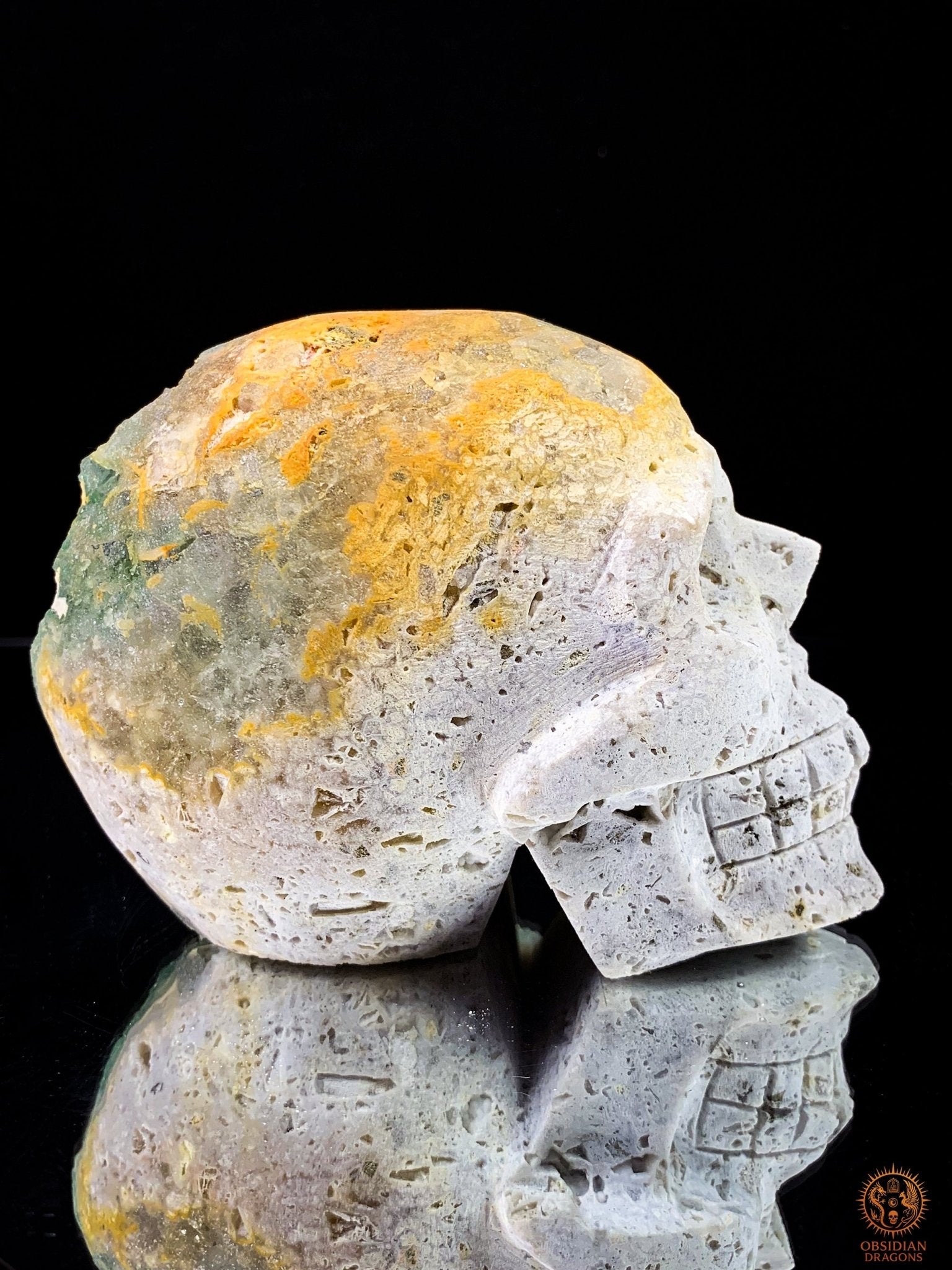 Crâne de Cristal en Fluorite Verte Brute – Clarté Énergétique | obsidian dragons