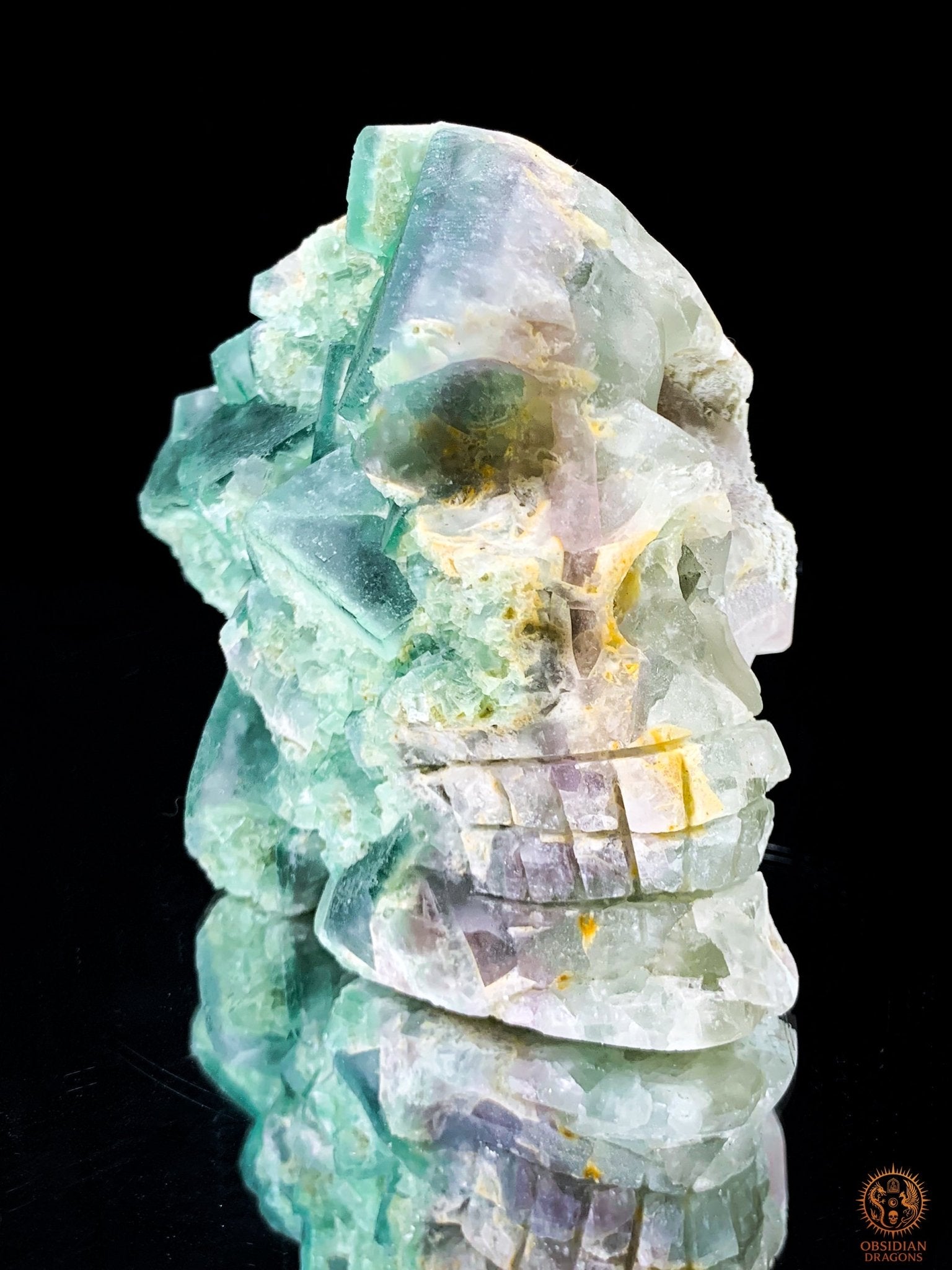 Crâne de Cristal en Fluorite Verte Brute – Crâne de cristal ailé | obsidian dragons