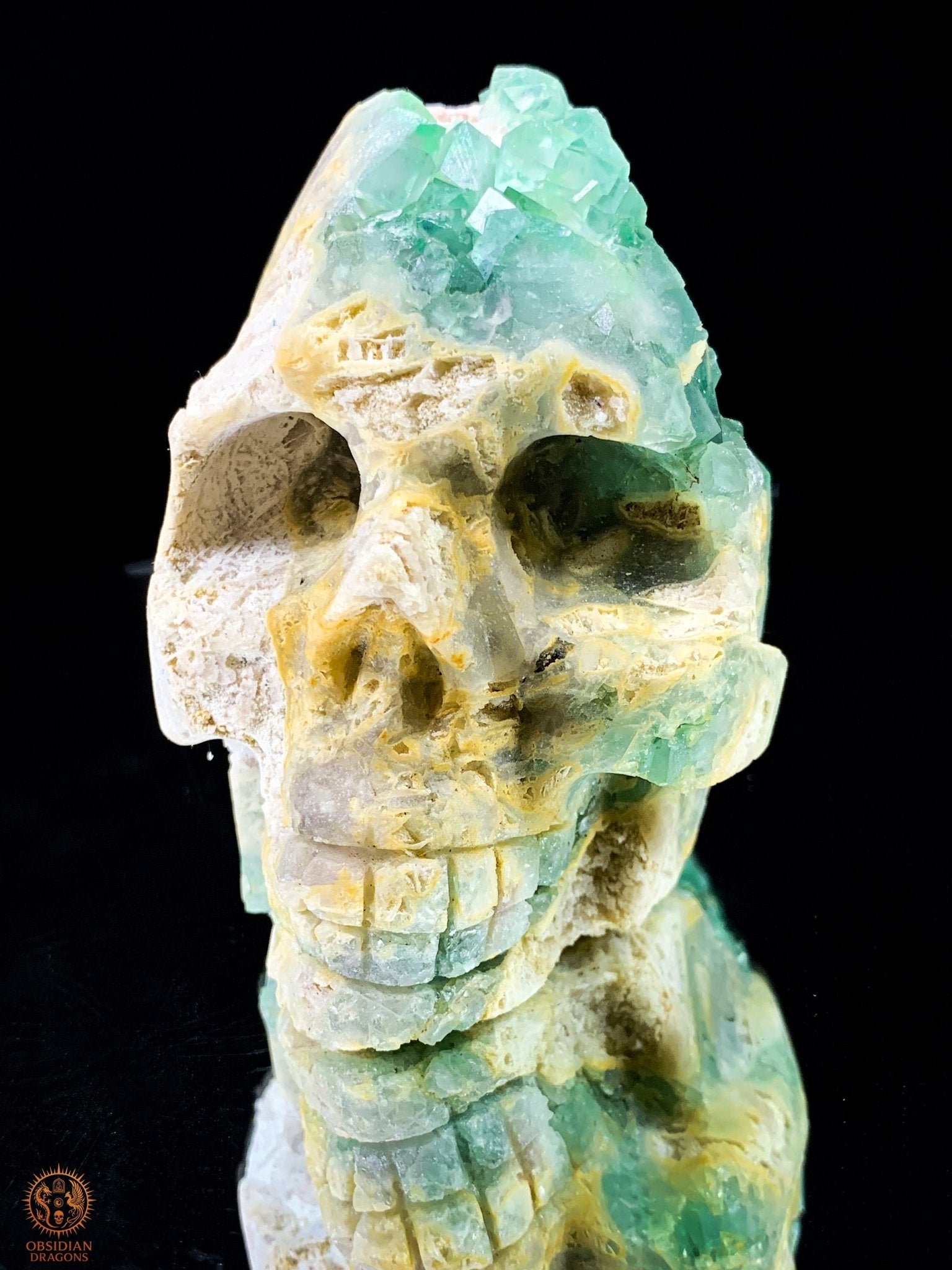 Crâne de Cristal en Fluorite Verte Brute – Esprit Ancien | obsidian dragons