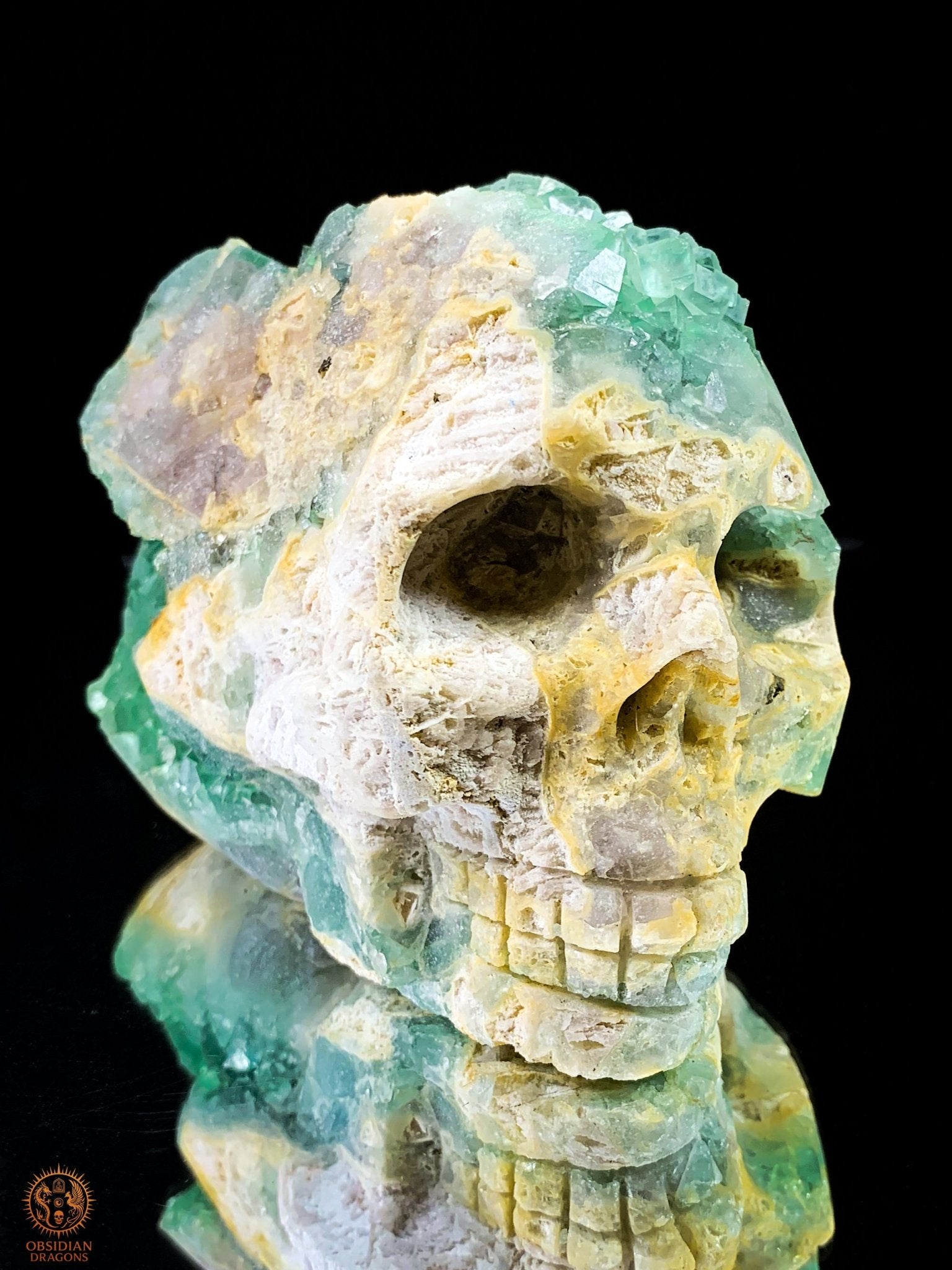 Crâne de Cristal en Fluorite Verte Brute – Esprit Ancien | obsidian dragons