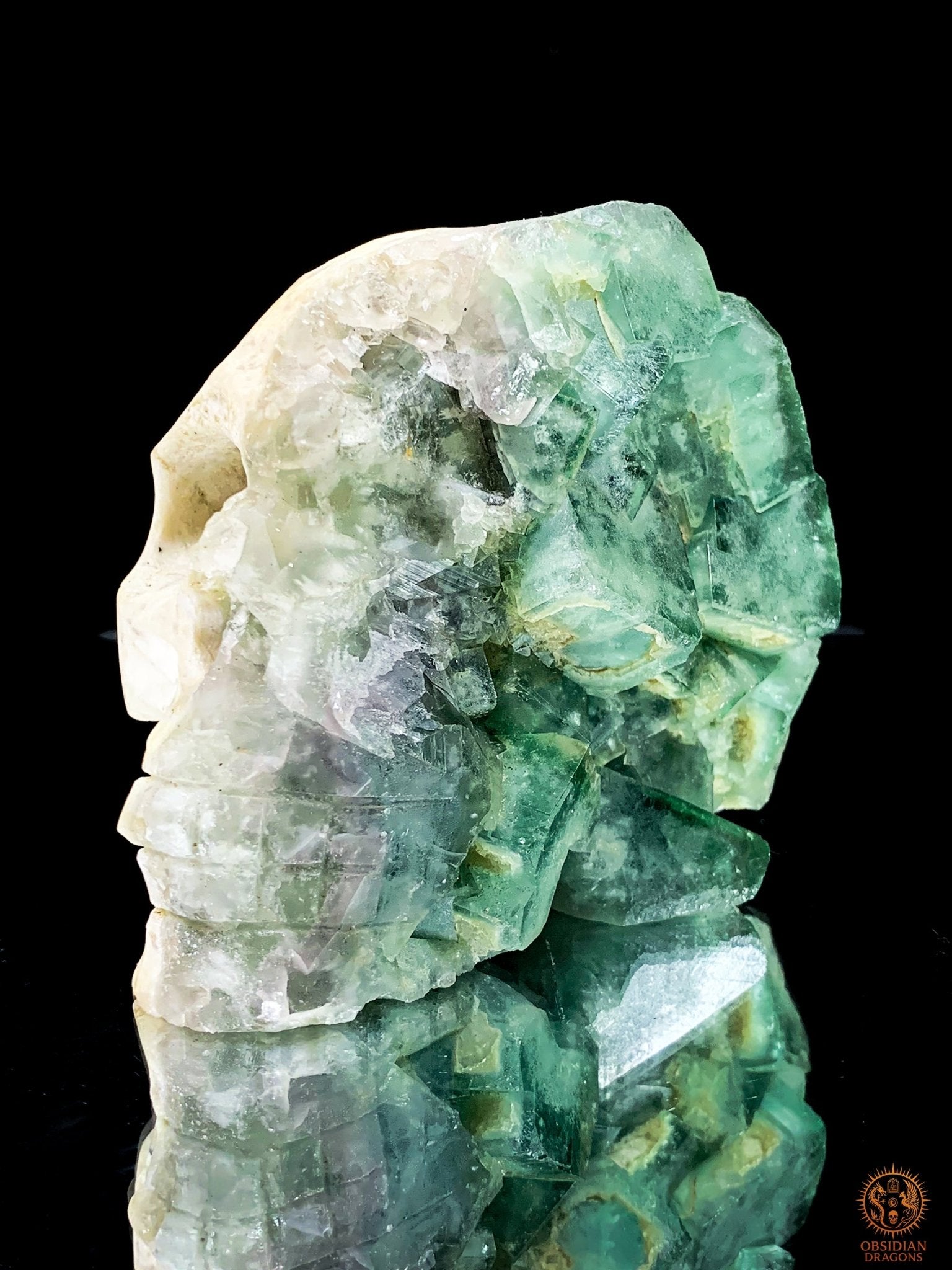 Crâne de Cristal en Fluorite Verte Brute – Harmonie & Clarté | obsidian dragons