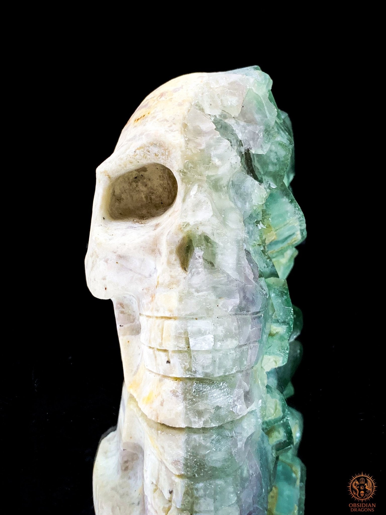 Crâne de Cristal en Fluorite Verte Brute – Harmonie & Clarté | obsidian dragons