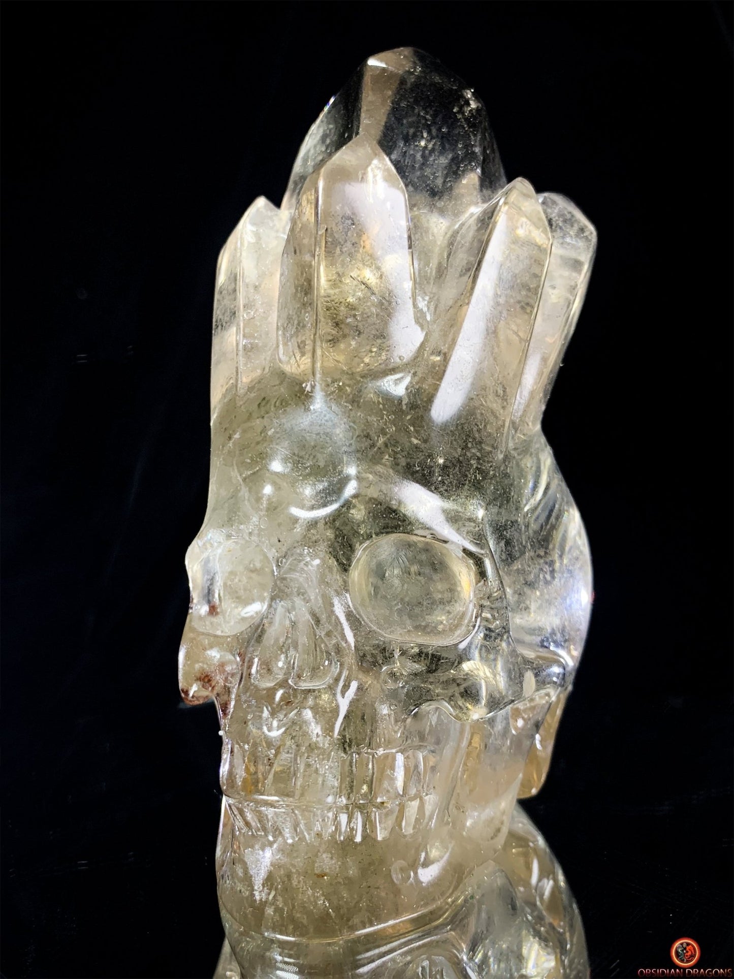 Crâne de Cristal en Quartz Fumé – Crâne de Cristal à Pointes | obsidian dragons