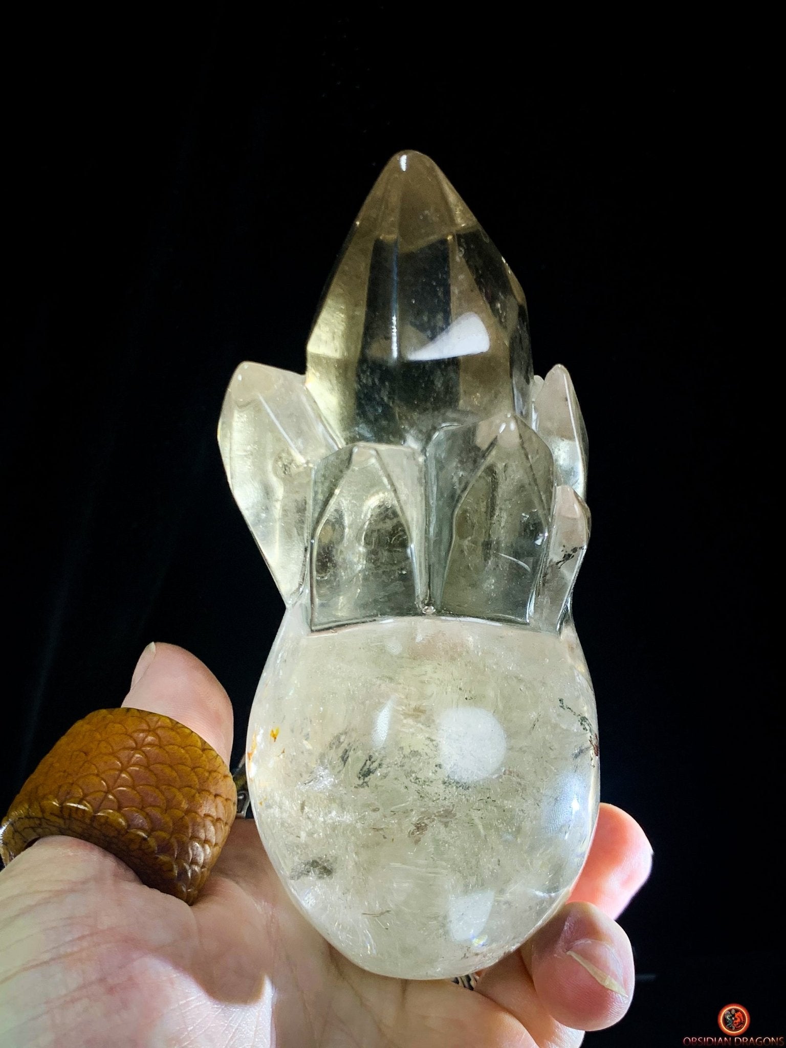 Crâne de Cristal en Quartz Fumé – Crâne de Cristal à Pointes - obsidian dragons