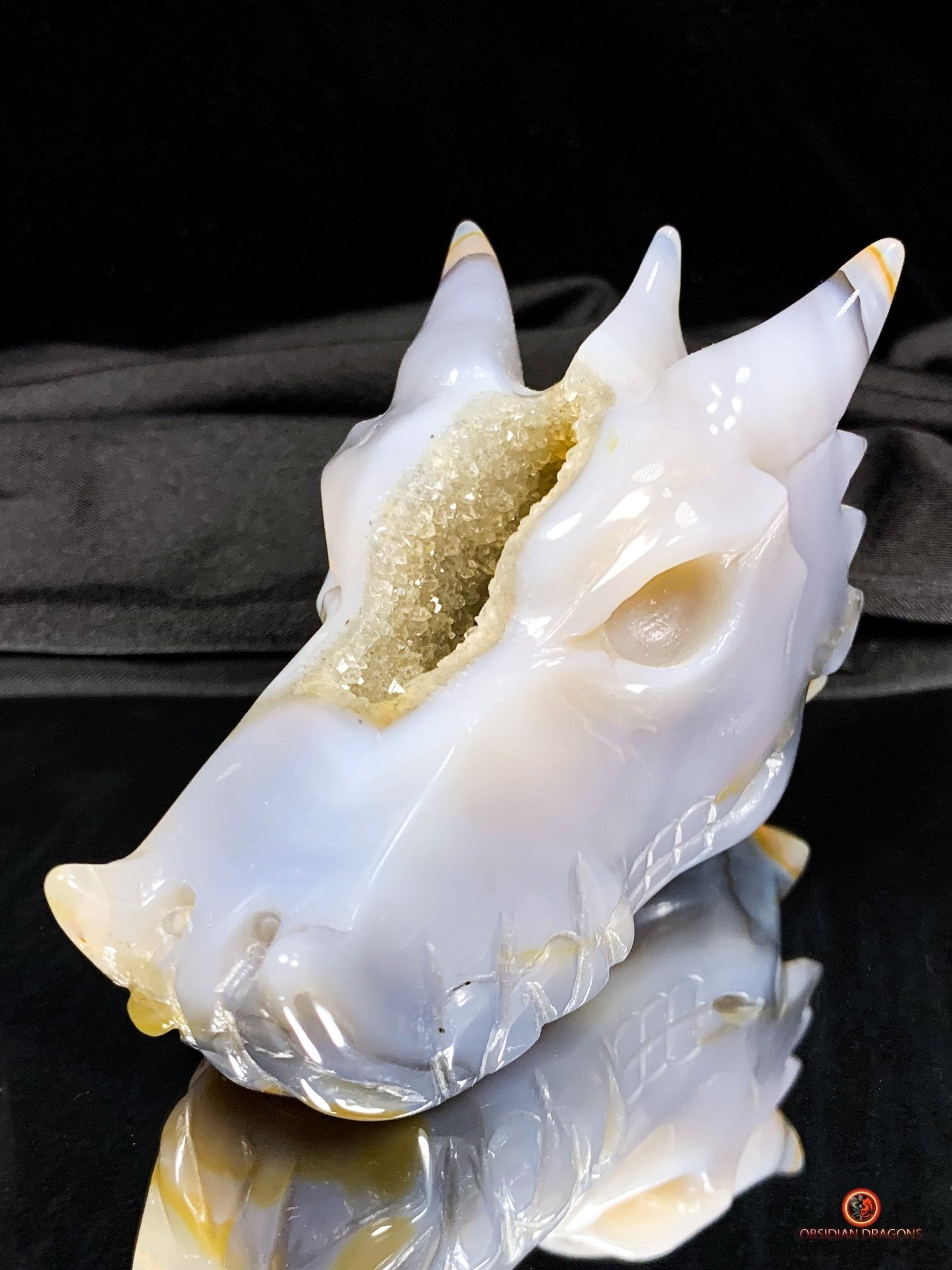Crâne de Dragon en Géode de Quartz - Éveil Énergétique | obsidian dragons