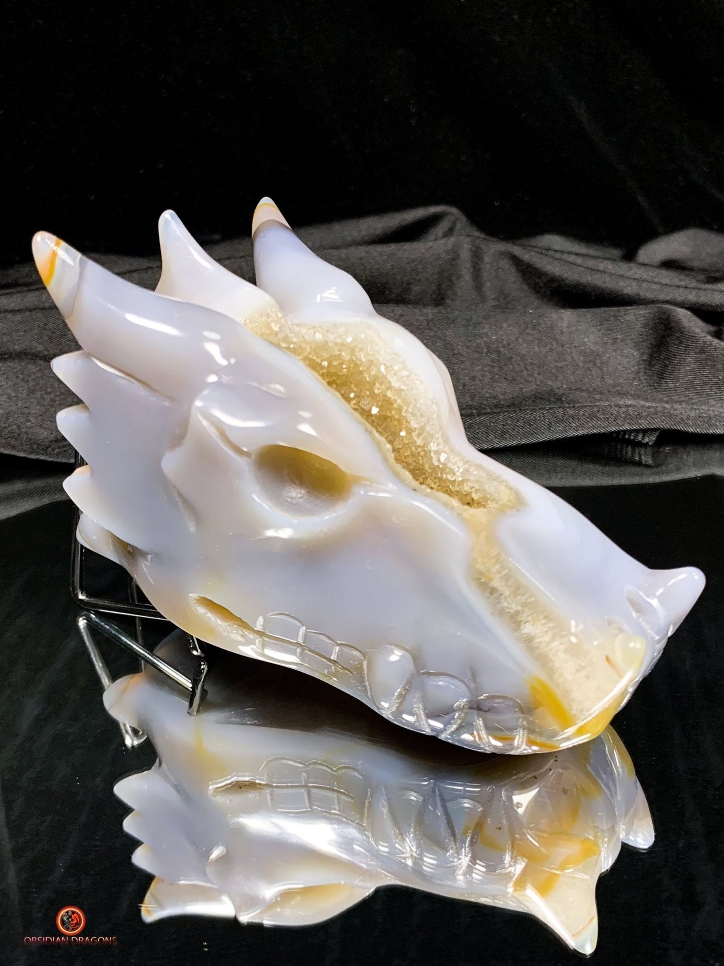 Crâne de Dragon en Géode de Quartz - Éveil Énergétique | obsidian dragons