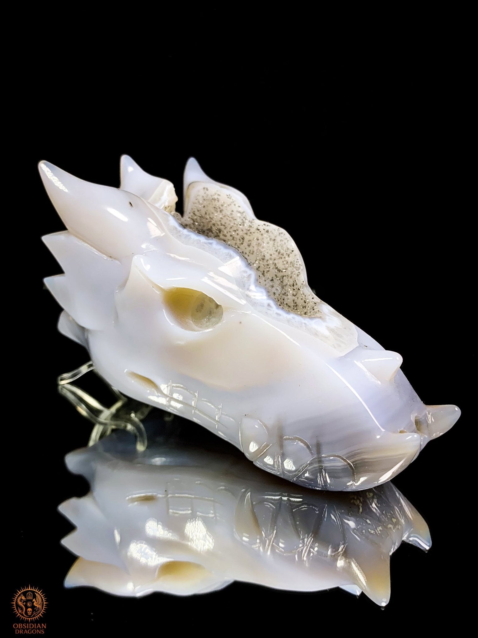 Crâne de Dragon en calcédoine- Géode- Éveil Minéral | obsidian dragons