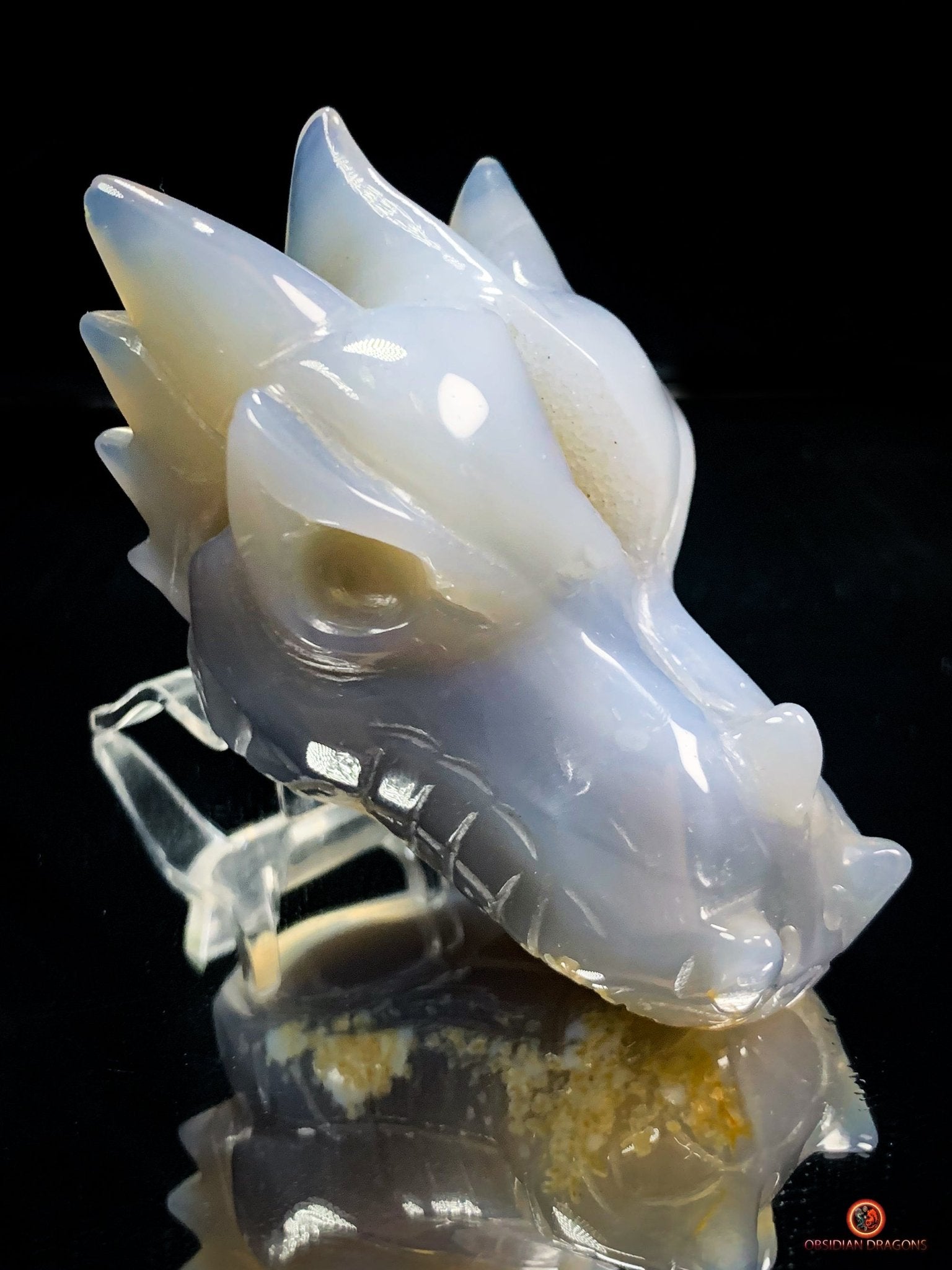Crâne de Dragon en géode de Quartz – Harmonie Spirituelle | obsidian dragons
