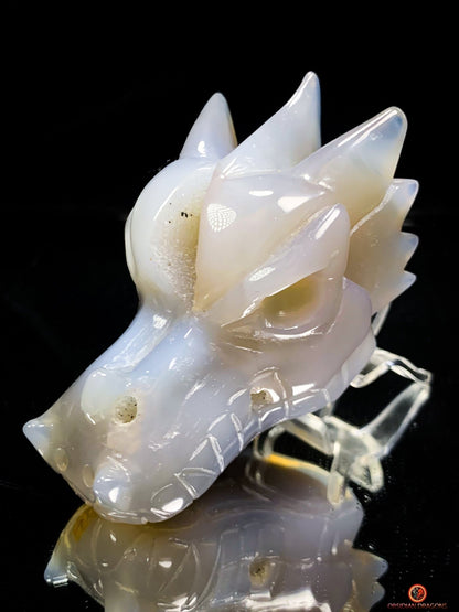 Crâne de Dragon en géode de Quartz – Harmonie Spirituelle | obsidian dragons