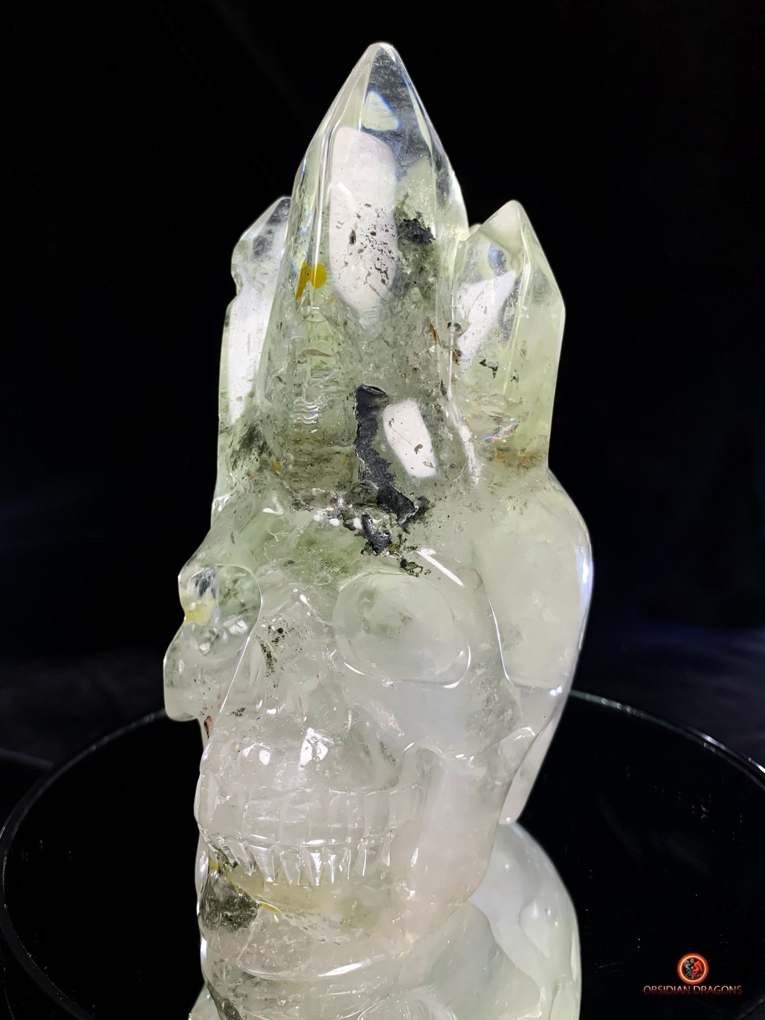 Crâne de cristal en quartz chlorite - Pièce Unique Sculptée | obsidian dragons