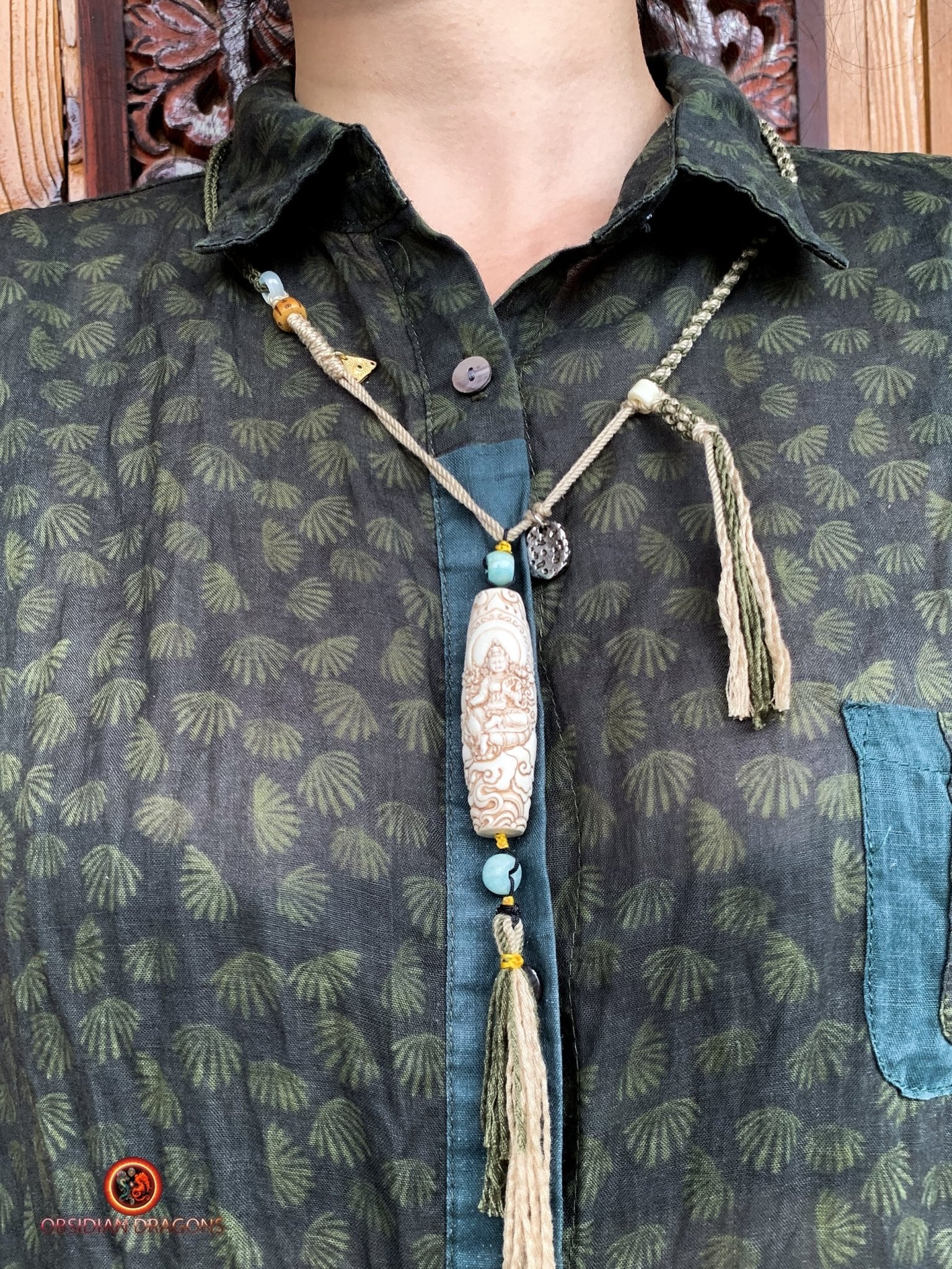 DZI de Tara Verte - Perle Tibétaine Sacrée- Bois de Cerf | obsidian dragons