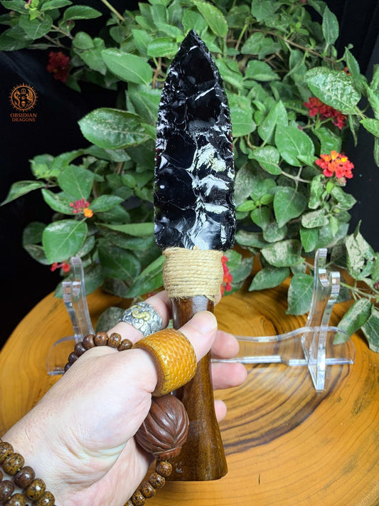 Dague en Obsidienne Noire Naturelle – Fendre l’Illusion | obsidian dragons