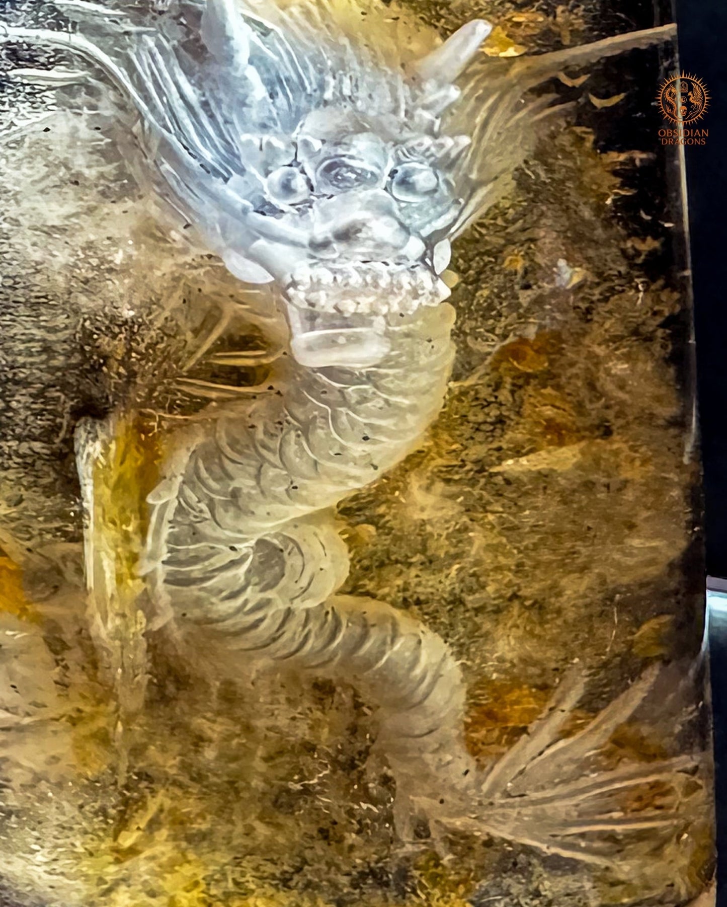 Dragon en Cristal de Roche Glyptique - Pièce Unique | obsidian dragons