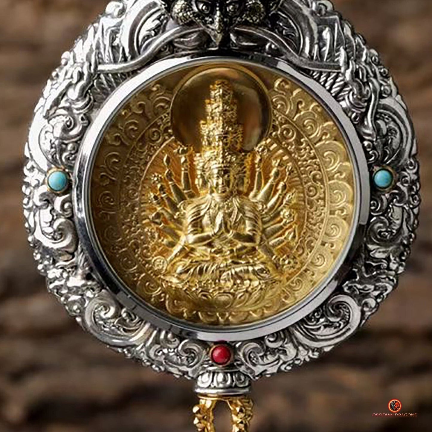 Ghau Chenrezig à milles bras - Amulette Bouddhiste en Argent et or | obsidian dragons