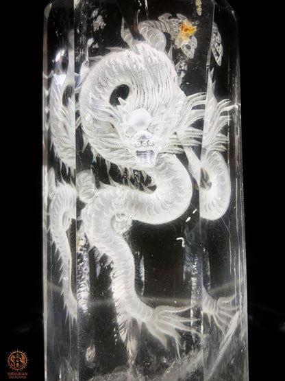 Grande pointe de cristal de roche Dragon - glyptique 3D | obsidian dragons