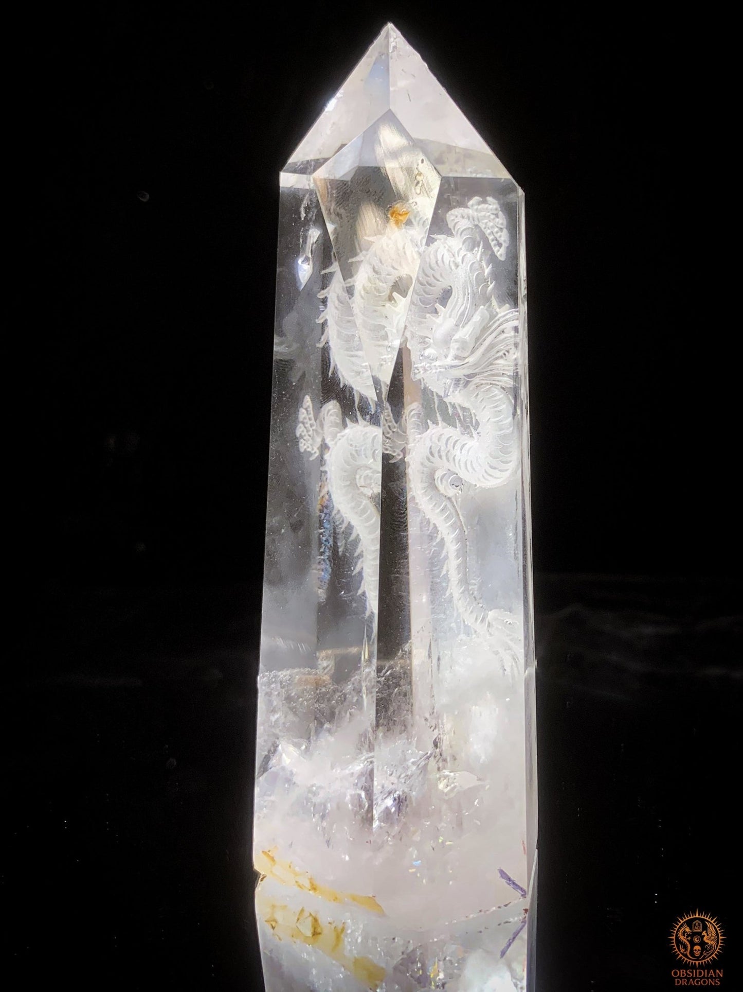 Grande pointe de cristal de roche Dragon - glyptique 3D | obsidian dragons