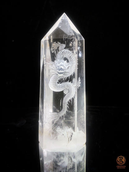 Grande pointe de cristal de roche Dragon - glyptique 3D | obsidian dragons