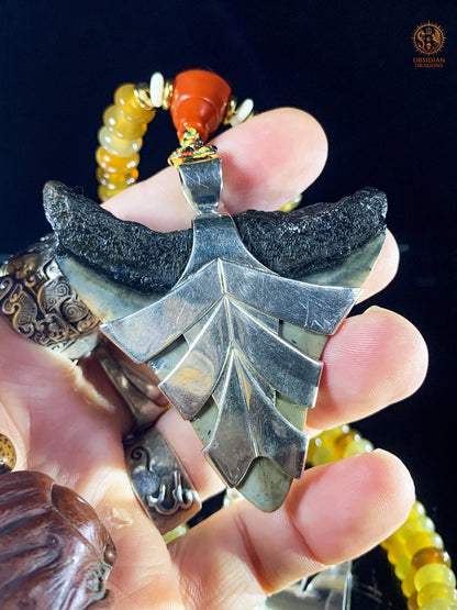 Mala Tantrique – Dent de Mégalodon – Union des Éléments | obsidian dragons