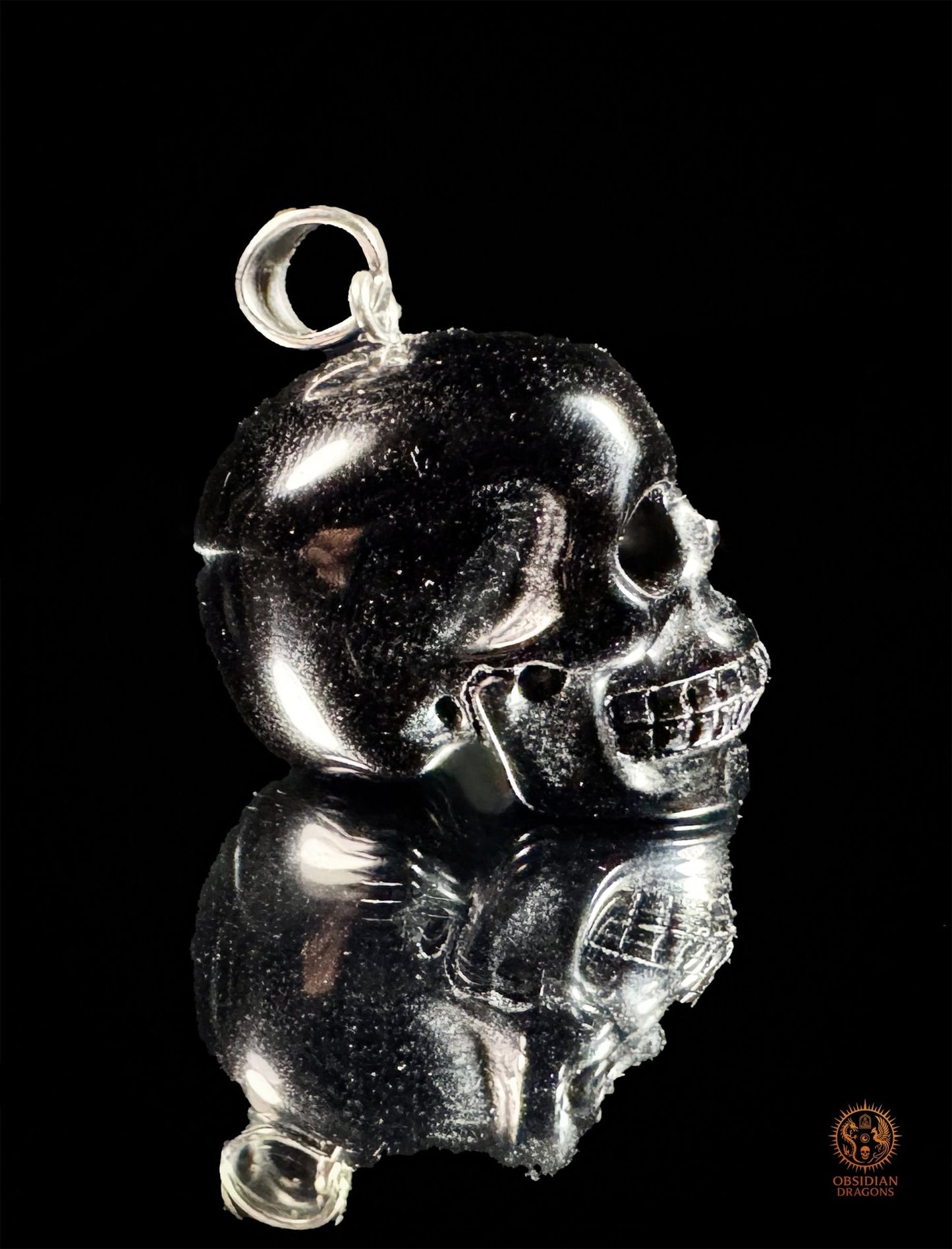 Pendentif crâne en obsidienne noire naturelle | obsidian dragons