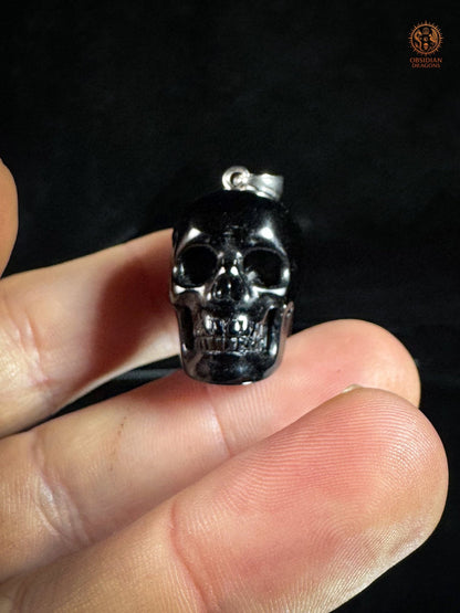 Pendentif crâne en obsidienne noire naturelle | obsidian dragons