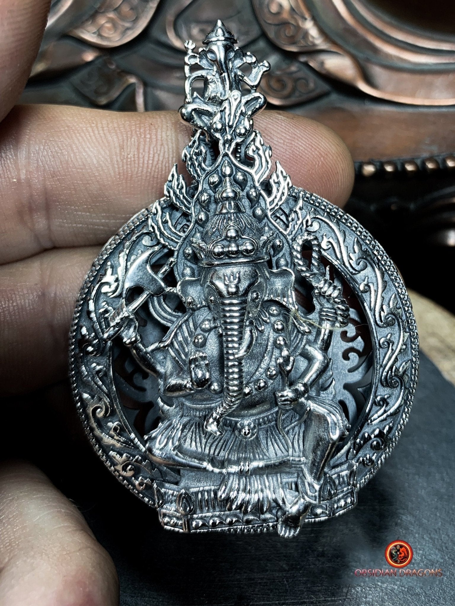 Pendentif Ganesh en Argent 925 - Artisanat et Spiritualité | obsidian dragons