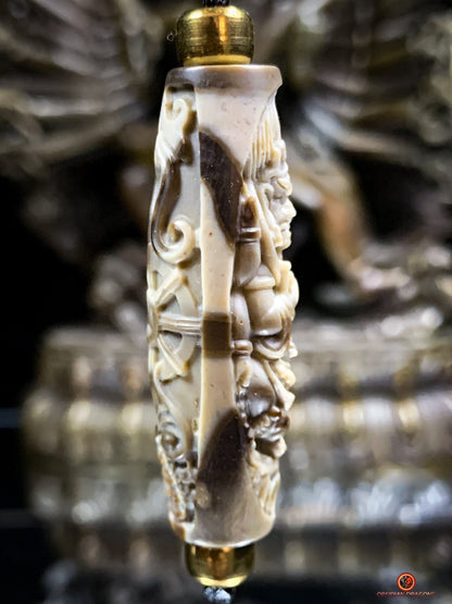 Rare Perle tibétaine de Mahakala - Jaspe Sculpté Artisanalement | obsidian dragons