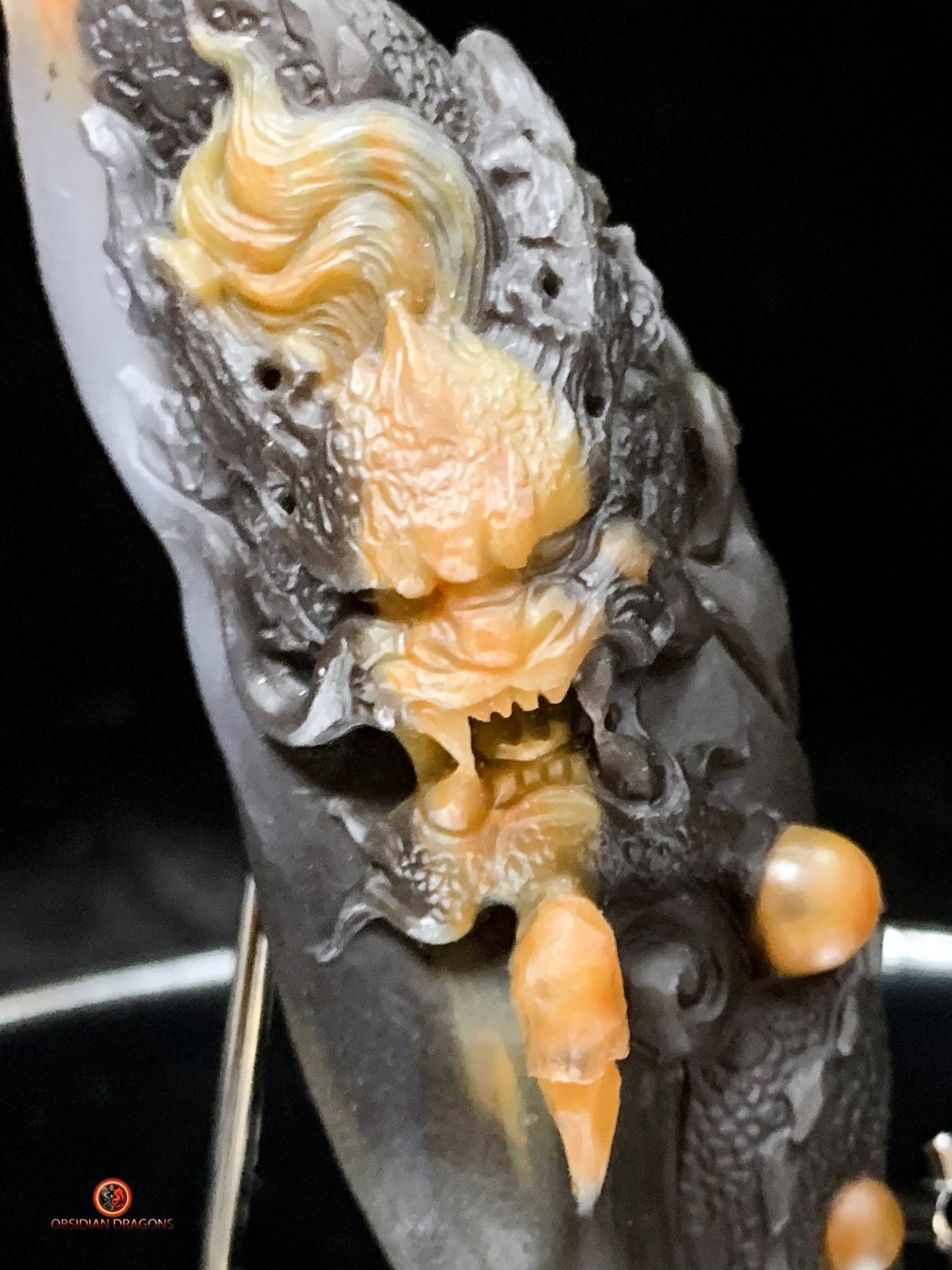 Sculpture de dragon artisanale en calcédoine - Feng Shui | obsidian dragons