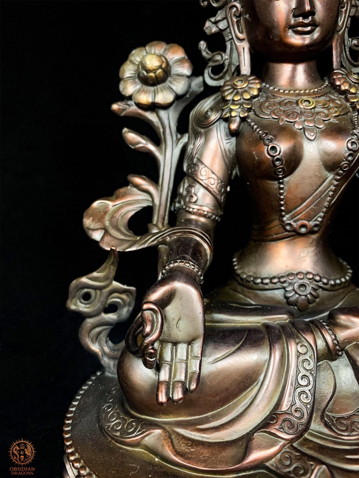 Statue de Tara Blanche en Bronze – Art Sacré Tibétain | obsidian dragons