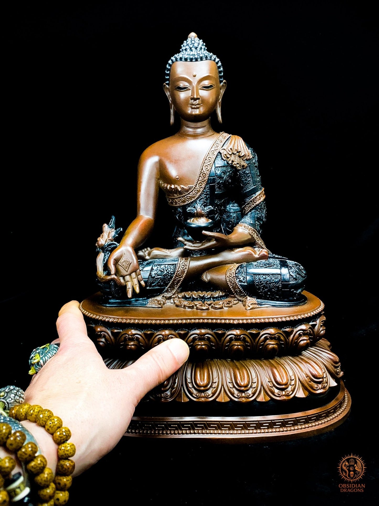 Statue du Bouddha Médecine en Bronze – Chef-d’Œuvre Tibétain | obsidian dragons