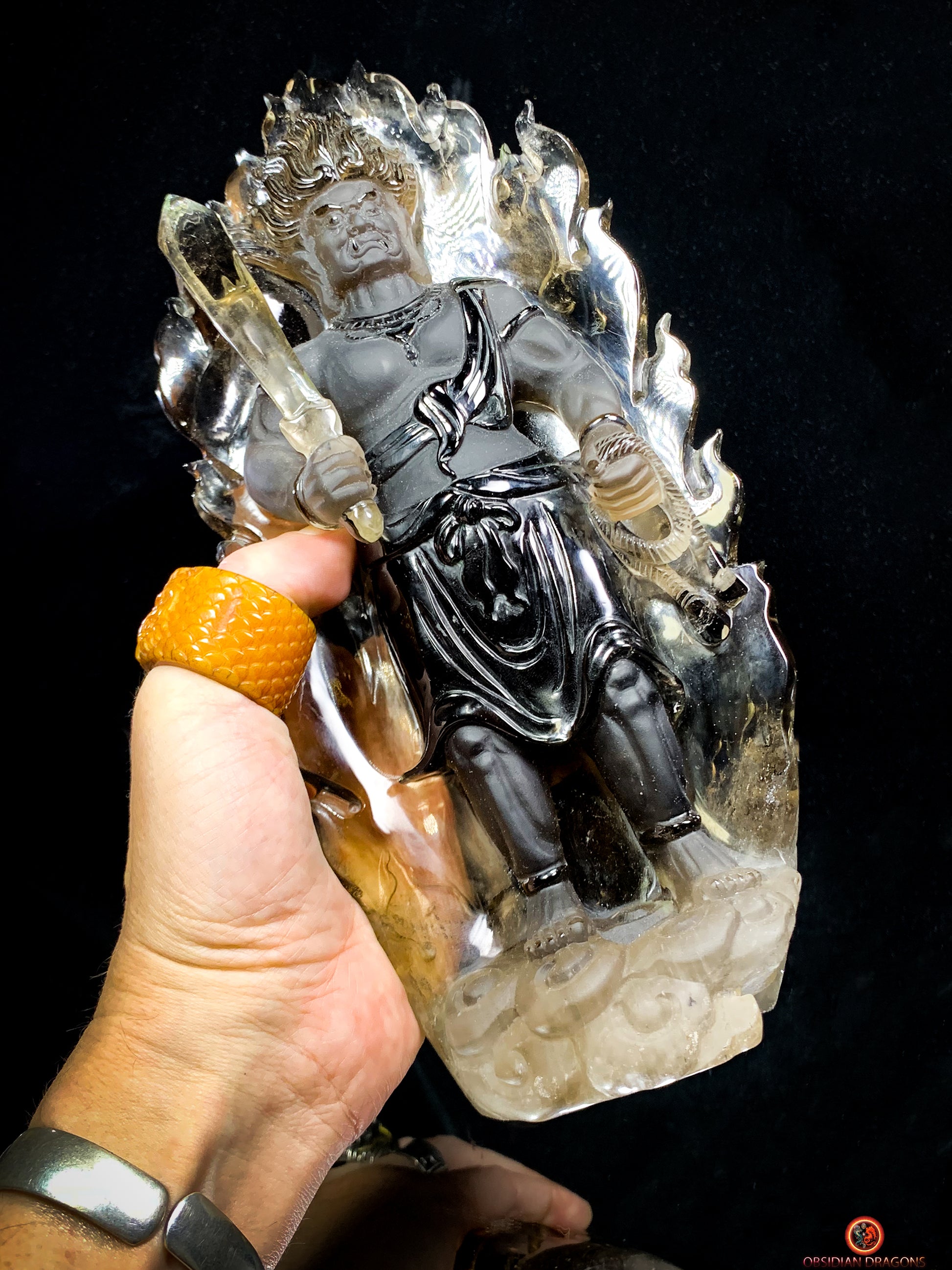 Statuette Bouddha Acala – Quartz Fumé – Rare et Unique | obsidian dragons