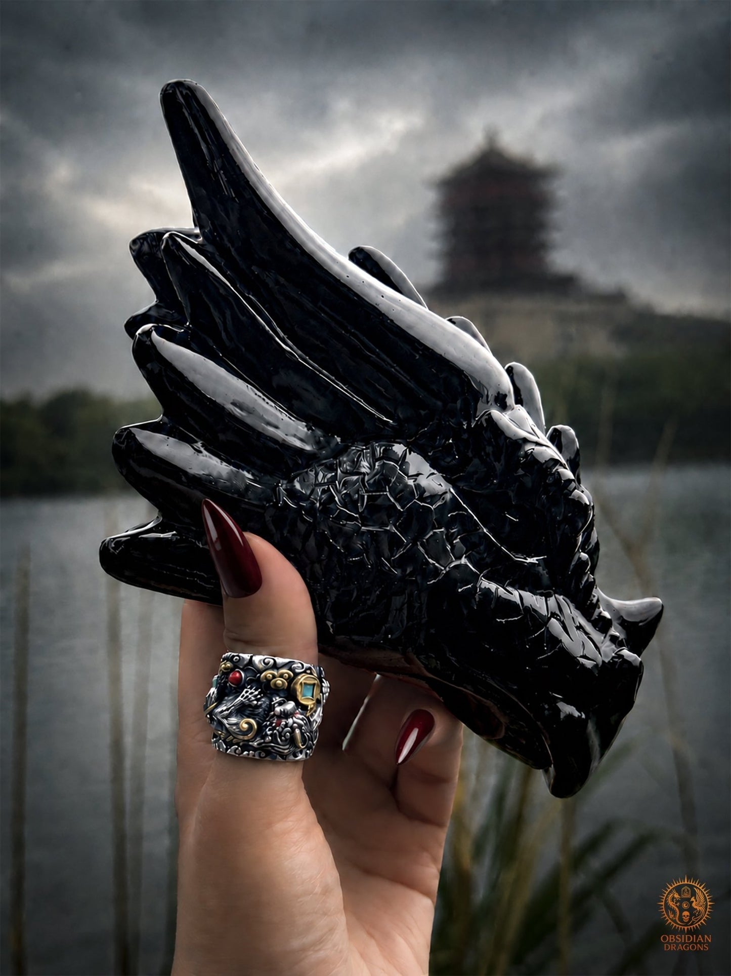 Tête de dragon en obsidienne noire – Miroir de l’esprit - obsidian dragons