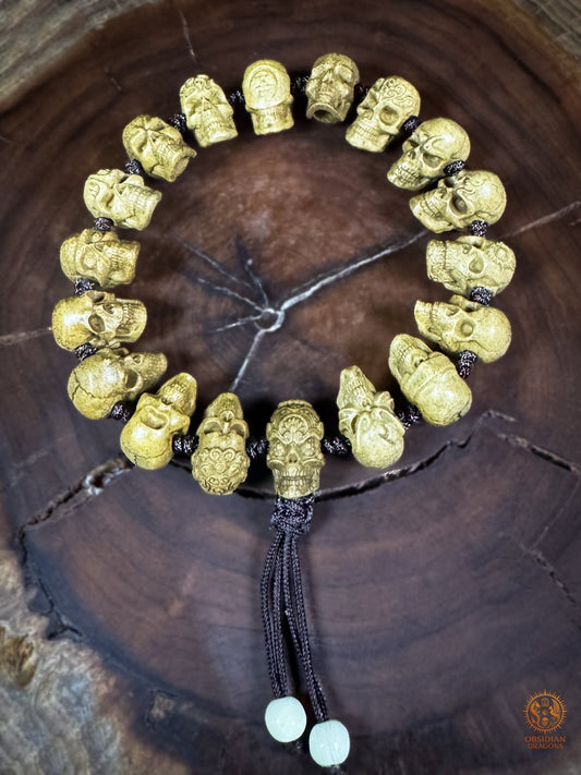 Bracelet crânes en bois de cerf sculptés à la main