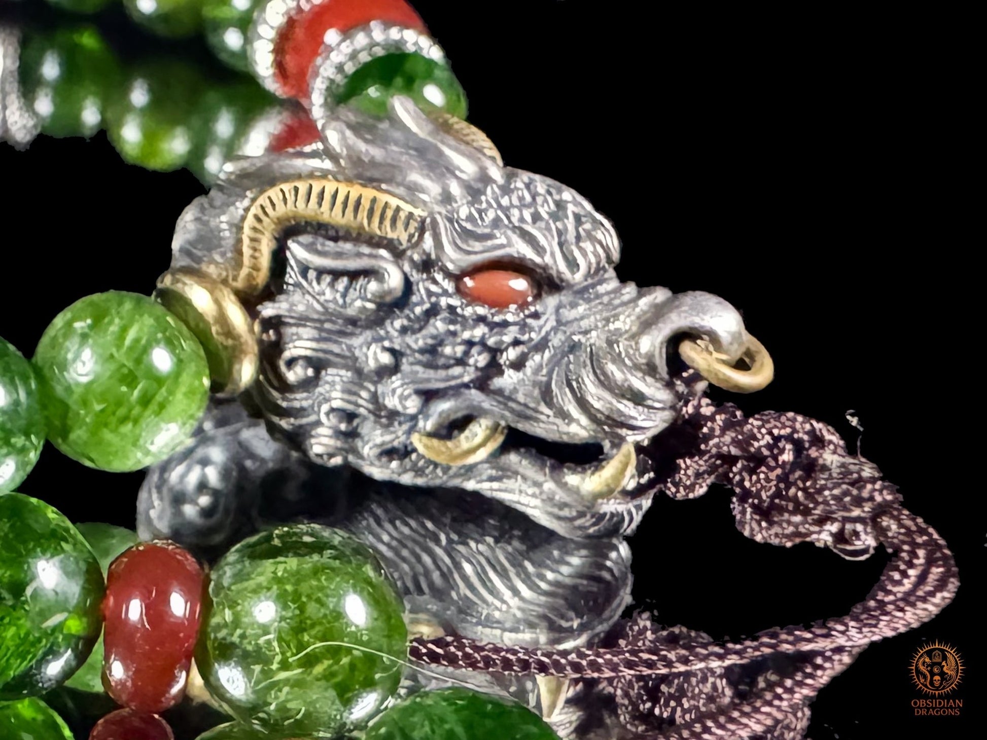 Bracelet dragon en diopside, cinabre et perle daqi - Qiuniu - obsidian dragons