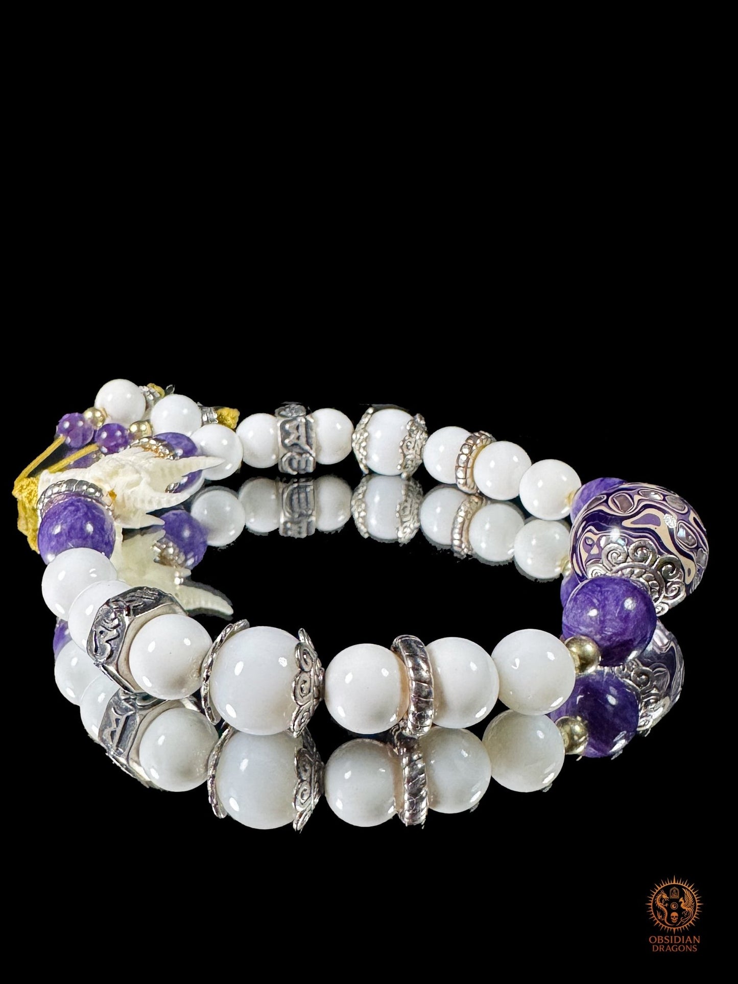 Bracelet dragon en nacre de bénitier et charoïte