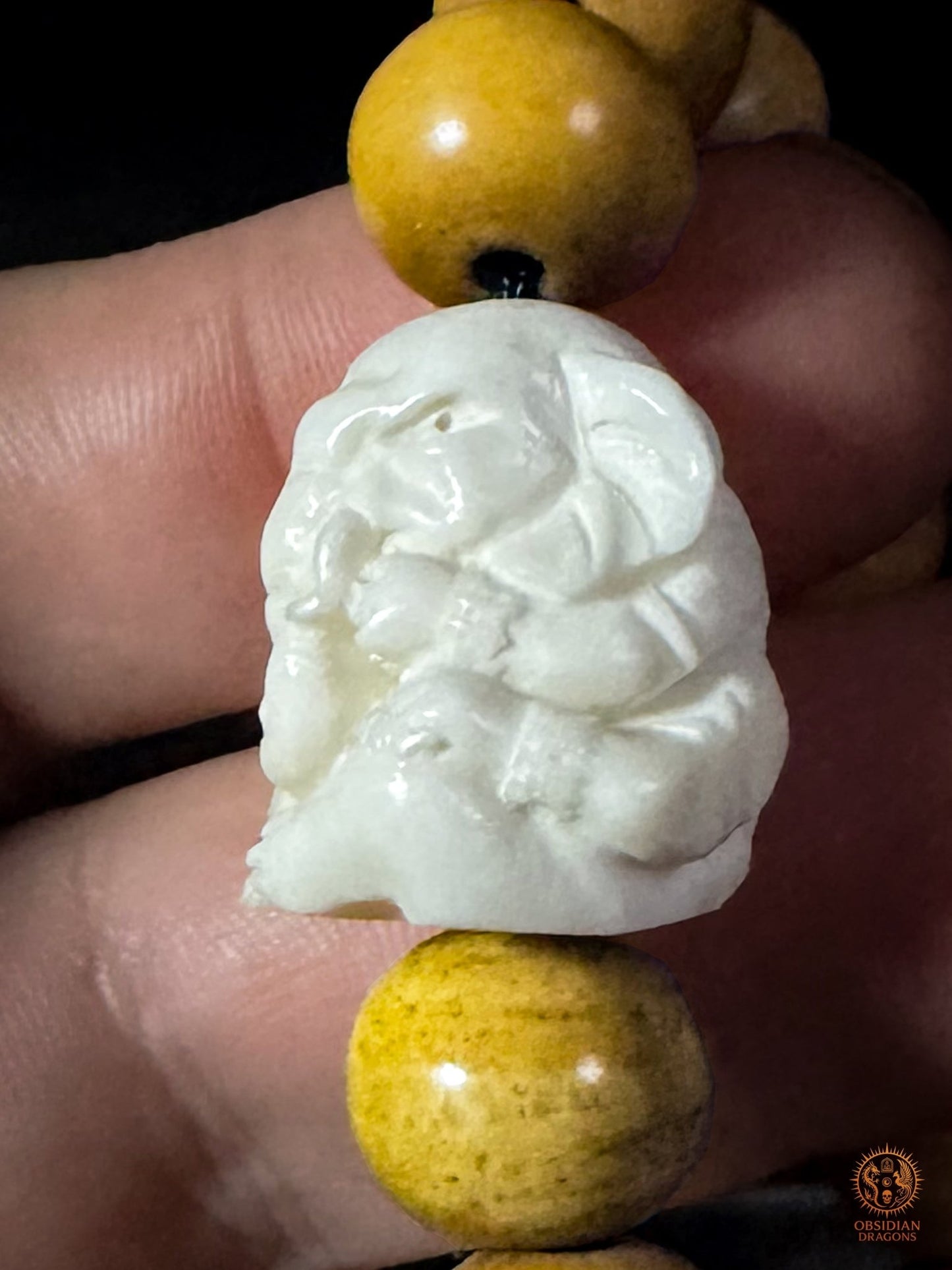 Profil de la sculpture Ganesh en bois de cerf, contre-perle du bracelet mala bouddhiste inspiré du Shibazi chinois