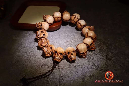 bracelet crânes-sculptés en bois de cerf-rare et artisanal | obsidian dragons