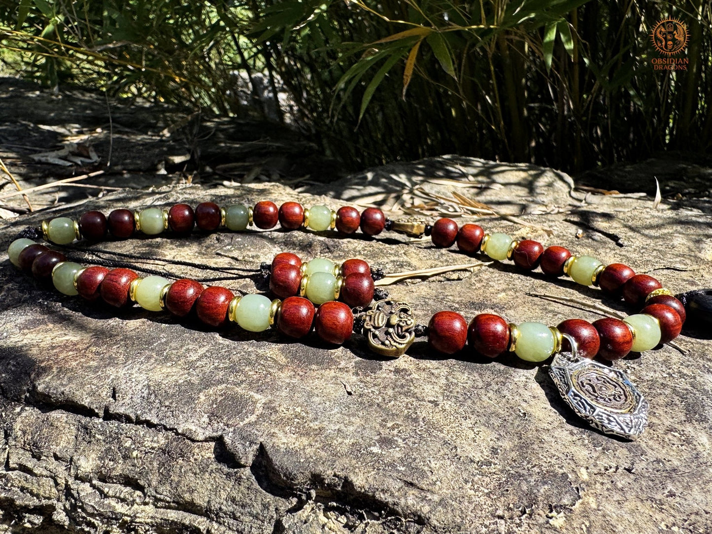 Collier talisman taoïste - épée de protection en jade noir
