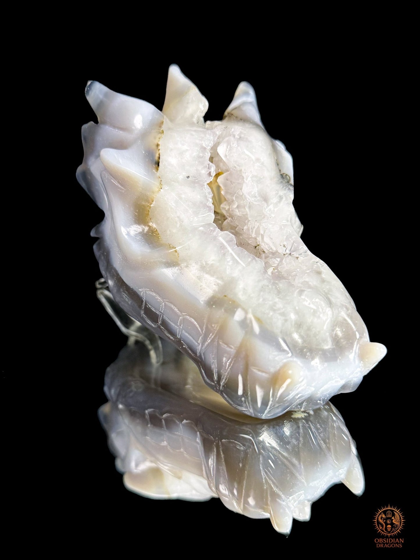 Crâne de dragon en géode de quartz, agate - Axe cristallin | obsidian dragons