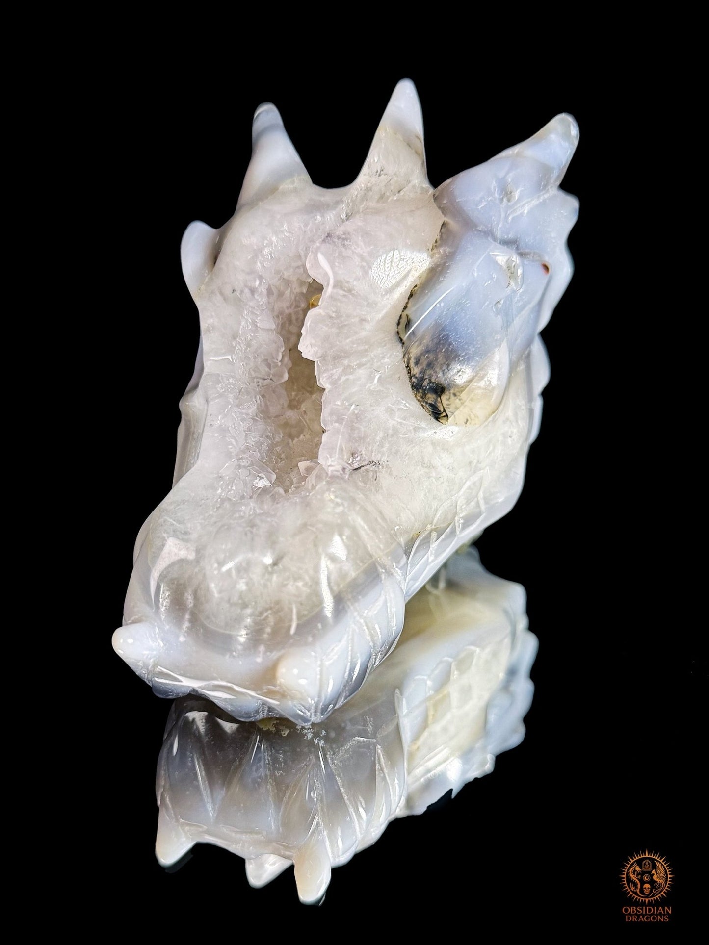 Crâne de dragon en géode de quartz, agate - Axe cristallin | obsidian dragons