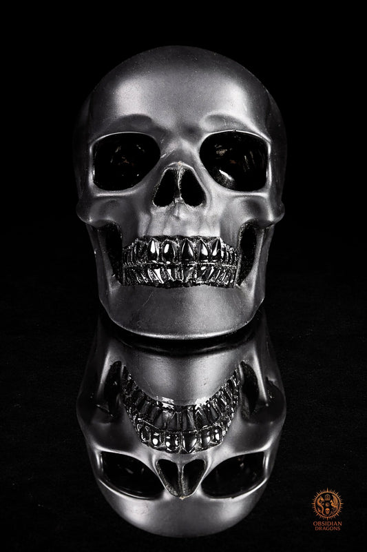 Crâne en obsidienne noire hyper réaliste mat et miroir | obsidian dragons