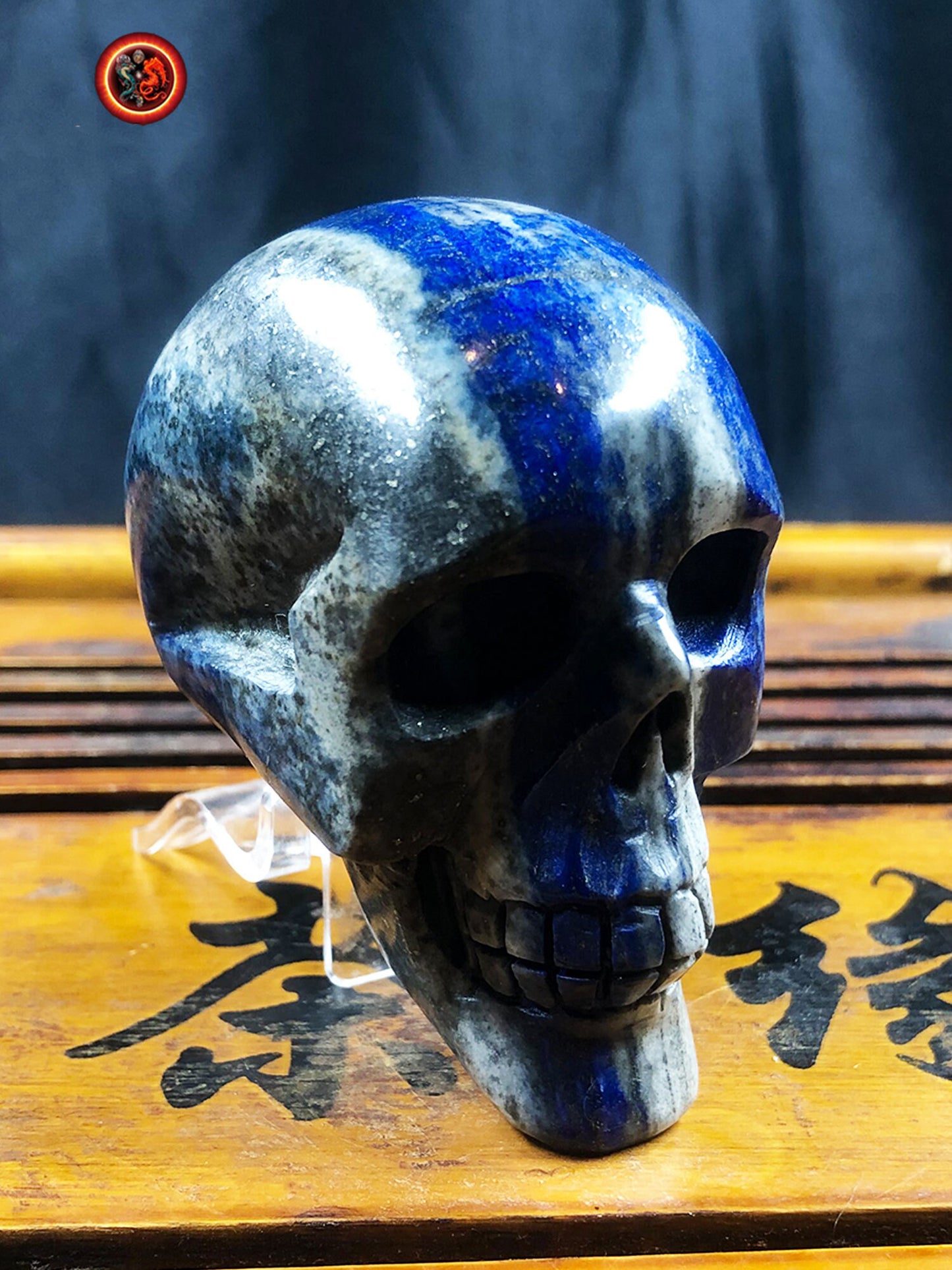 crâne de cristal, crystal skull lapis lazuli entièrement réalisé à la main pièce unique - obsidian dragon